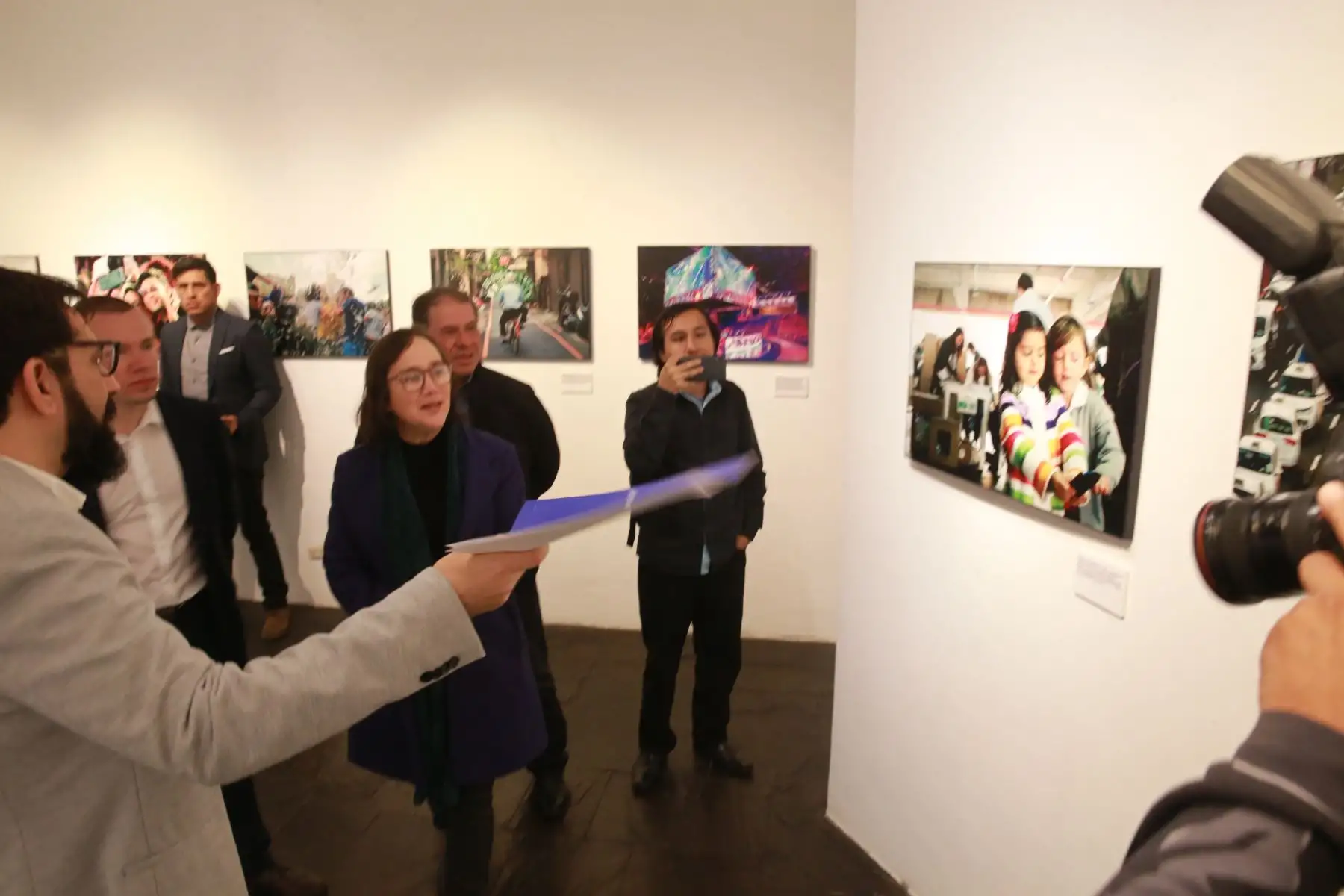 Exposición fotográfica de la Agencia Internacional EFE y  Telefónica del Perú: "Como internet ha cambiado el mundo", en la la galería El Reducto de Miraflores. Foto: ANDINA/Jhony Laurente Exposición fotográfica de la Agencia Internacional EFE y  Telefónica del Perú: "Como internet ha cambiado el mundo", en la la galería El Reducto de Miraflores. Foto: ANDINA/Jhony Laurente