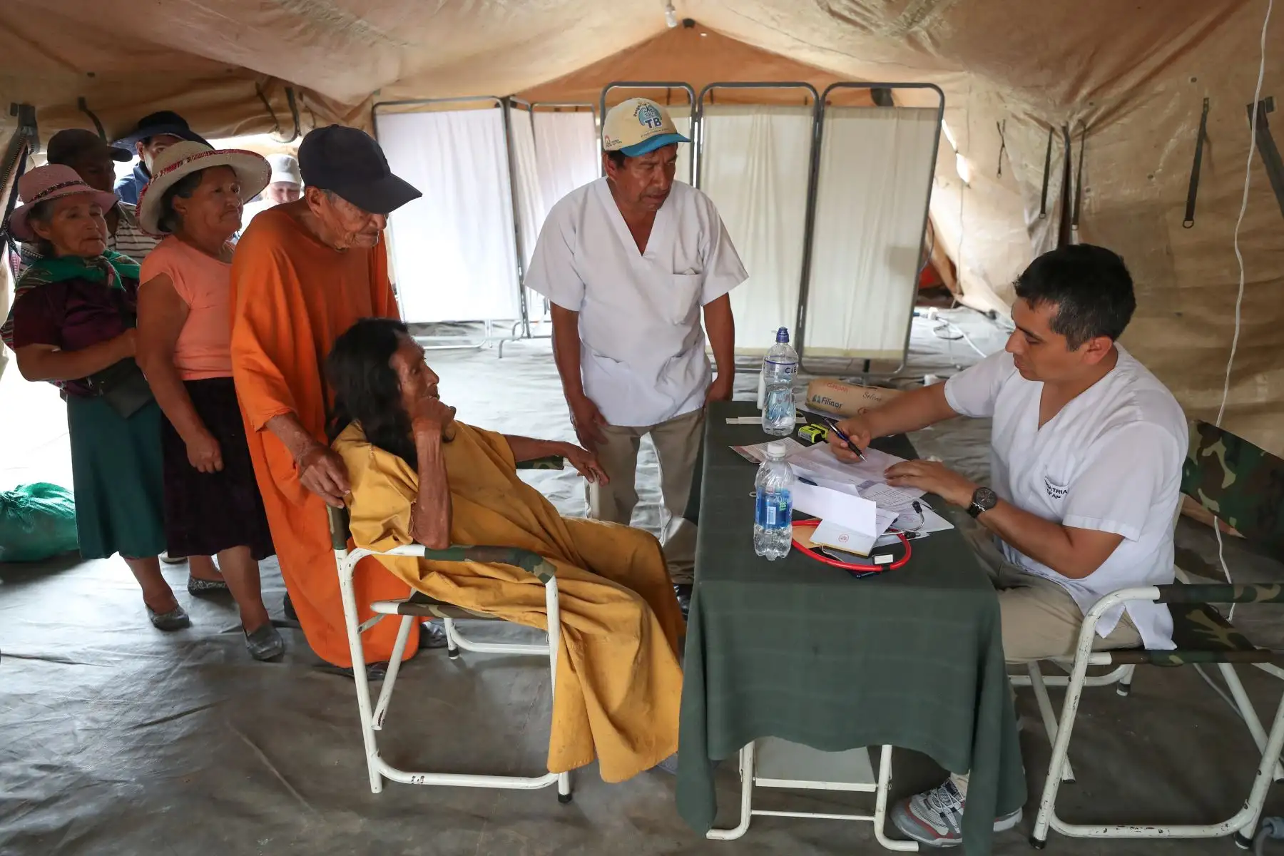 Ministro de Defensa, Walter Martos, supervisó atención a comunidades nativas Asháninka y Nomatsiguenga en Sonomoro y localidades aledañas del Vraem. Foto: ANDINA/Mindef