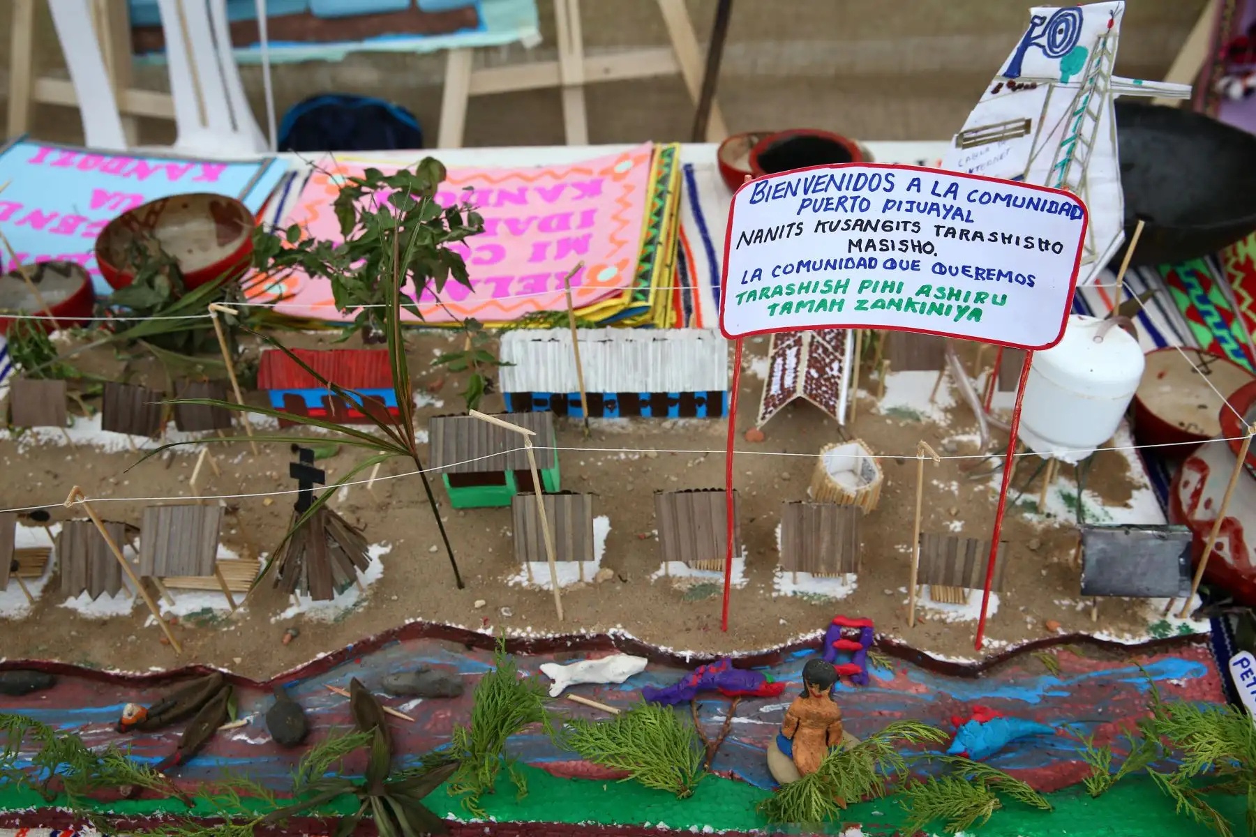 Niños de pueblos originarios muestran los saberes ancestrales de sus comunidades en la Feria Tinkuy 2019.  Foto: ANDINA/Melina Mejía