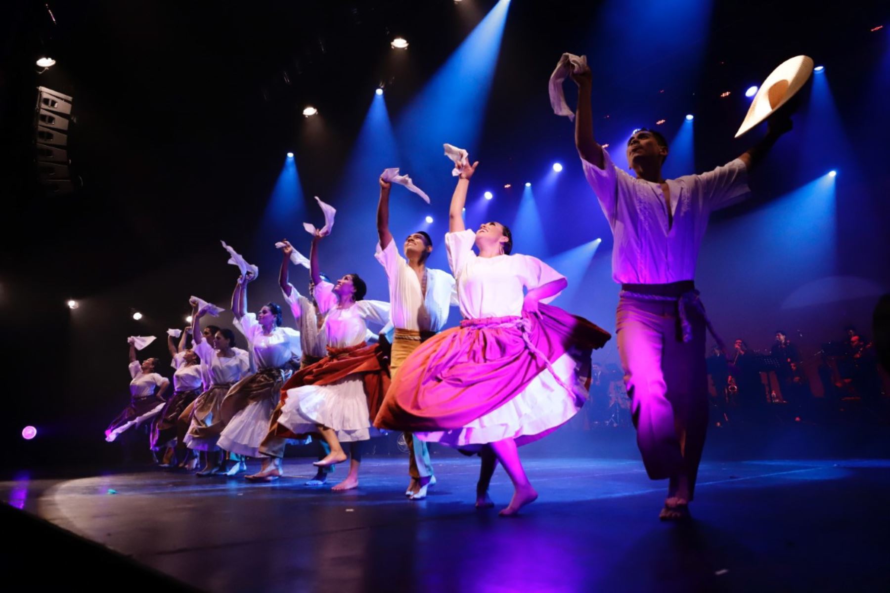 Tacna: Ballet Folclórico Nacional deslumbró con espectáculo gratuito