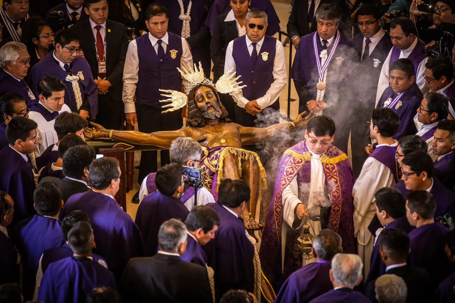 Ica celebra hoy la tradicional procesión del Señor de Luren, la imagen más venerada del catolicismo en Ica, una manifestación religiosa que congrega a miles de devotos. Foto: Genry Emerson Bautista