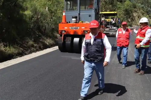 Con recursos transferidos a ministerios, gobiernos regionales y municipios se ejecutarán obras de reconstrucción en 10 regiones.