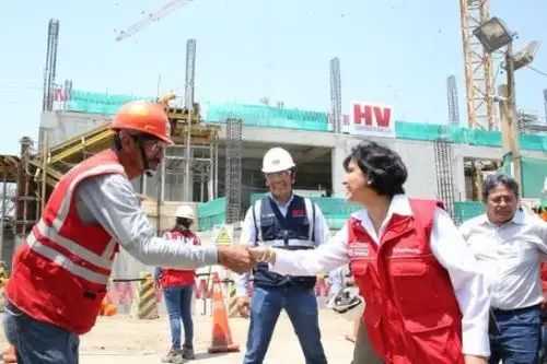 La ministra Sylvia Cáceres lideró en Chiclayo un operativo de orientación en seguridad y salud en el trabajo, a cargo de la Sunafil.