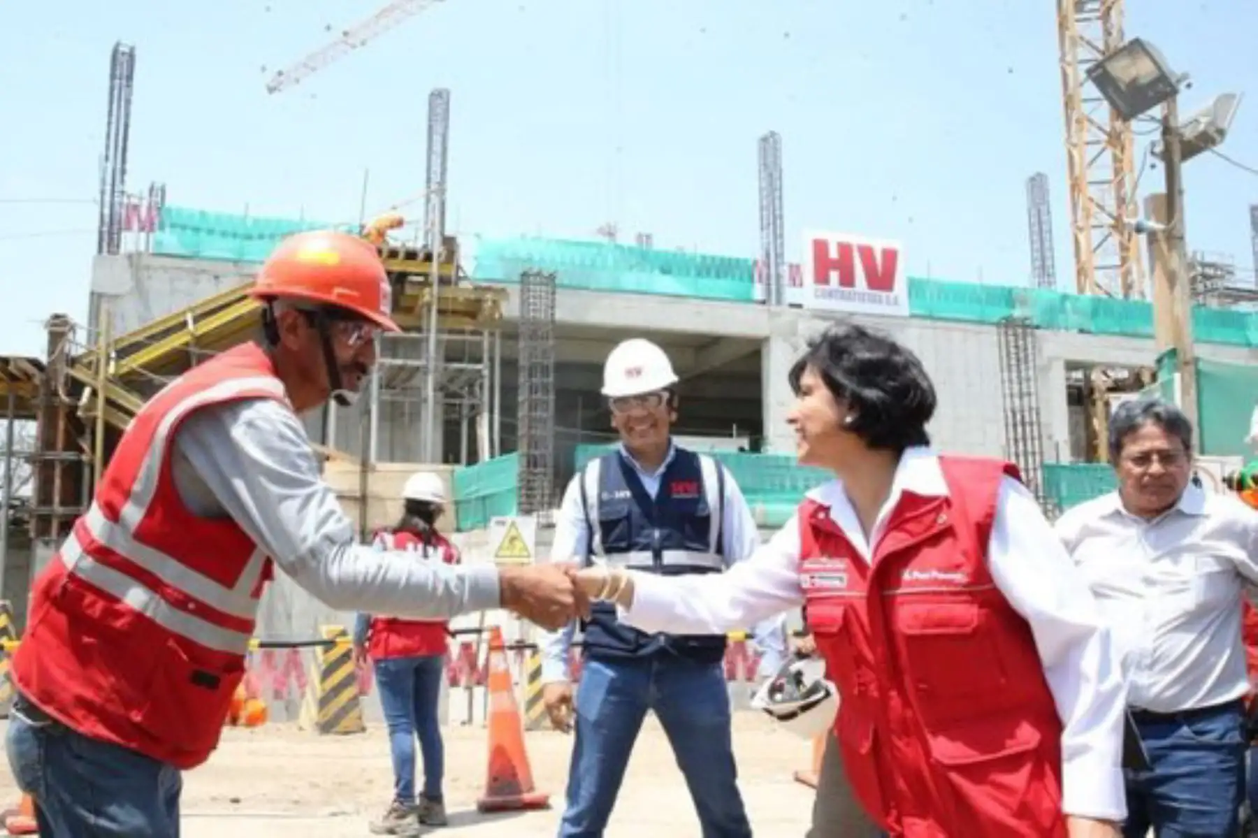 La ministra Sylvia Cáceres lideró en Chiclayo un operativo de orientación en seguridad y salud en el trabajo, a cargo de la Sunafil.