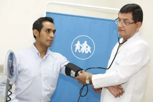 Especialista recomienda chequeos oportunos para prevenir diabetes, hipertensión y otras patologías
