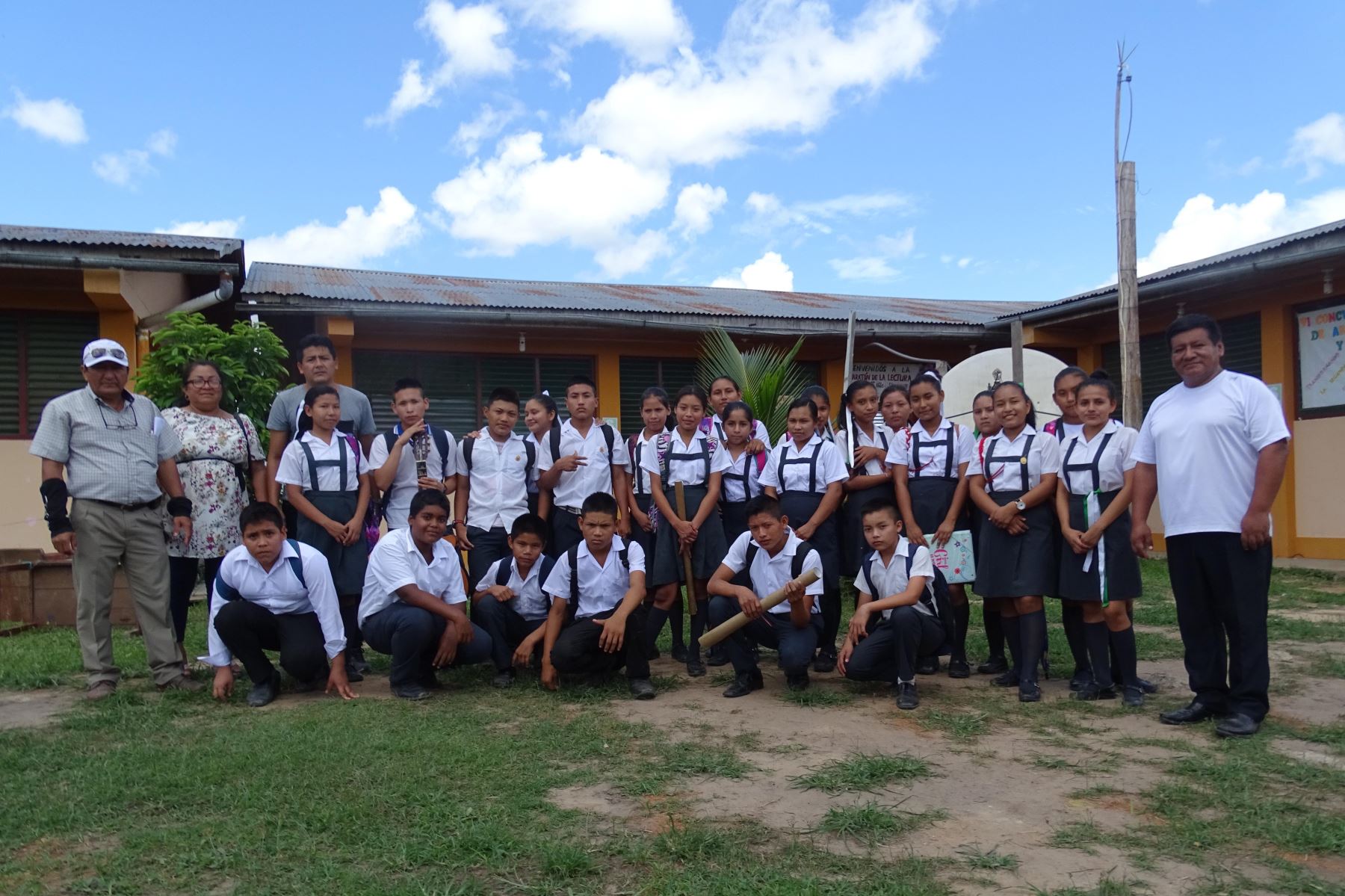 Escolares indígenas de Loreto y Ucayali llegarán a sus colegios en lanchas. ANDINA/Archivo