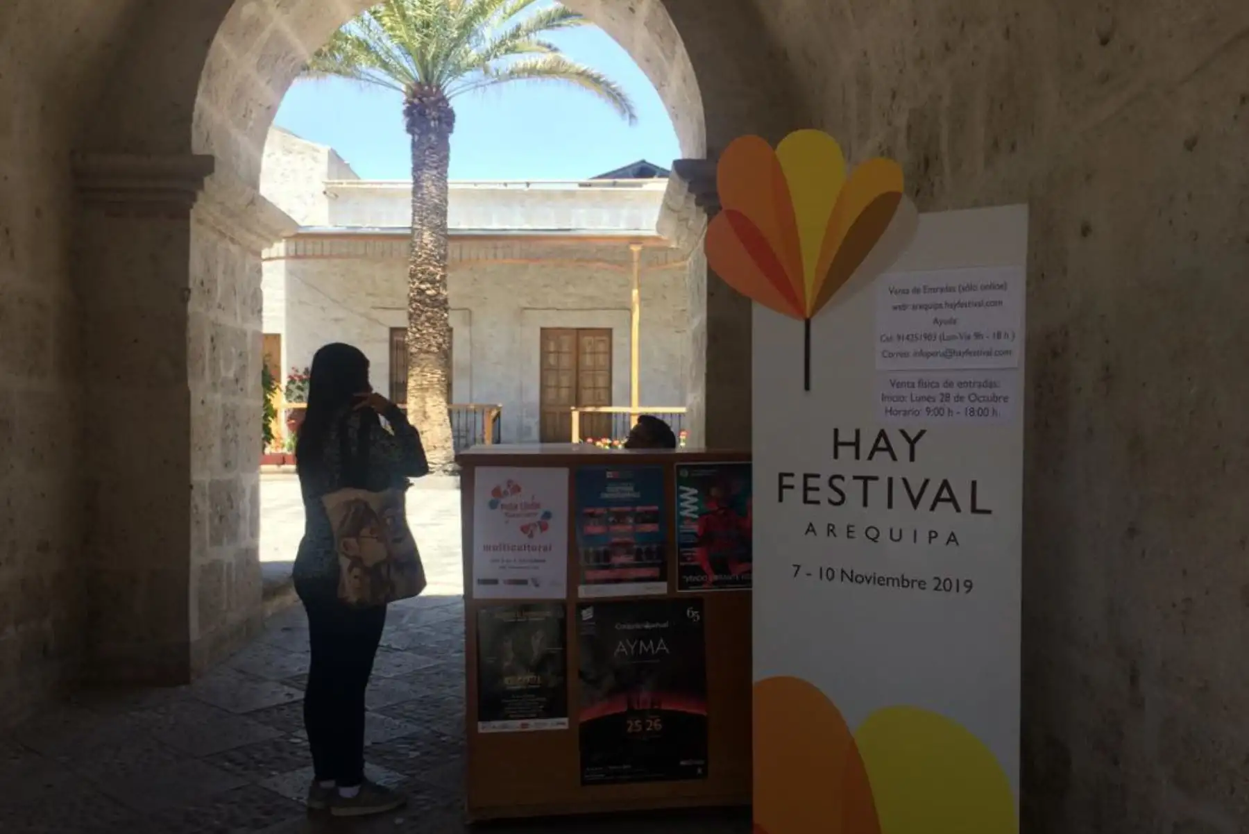 La venta física de entradas para los eventos del Hay Festival Arequipa 2019 se hará en la Biblioteca Personal de Mario Vargas Llosa. Foto: ANDINA/Rocío Méndez