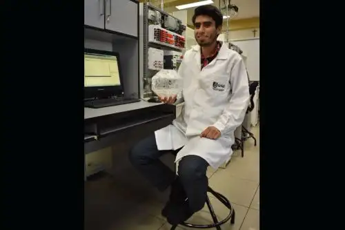 Rayner Montes de Oca Llamoca, talento de Beca 18, forma parte de la misión de estudiantes peruanos que participará en China en concurso de microsatélites. Foto: ANDINA/Difusión