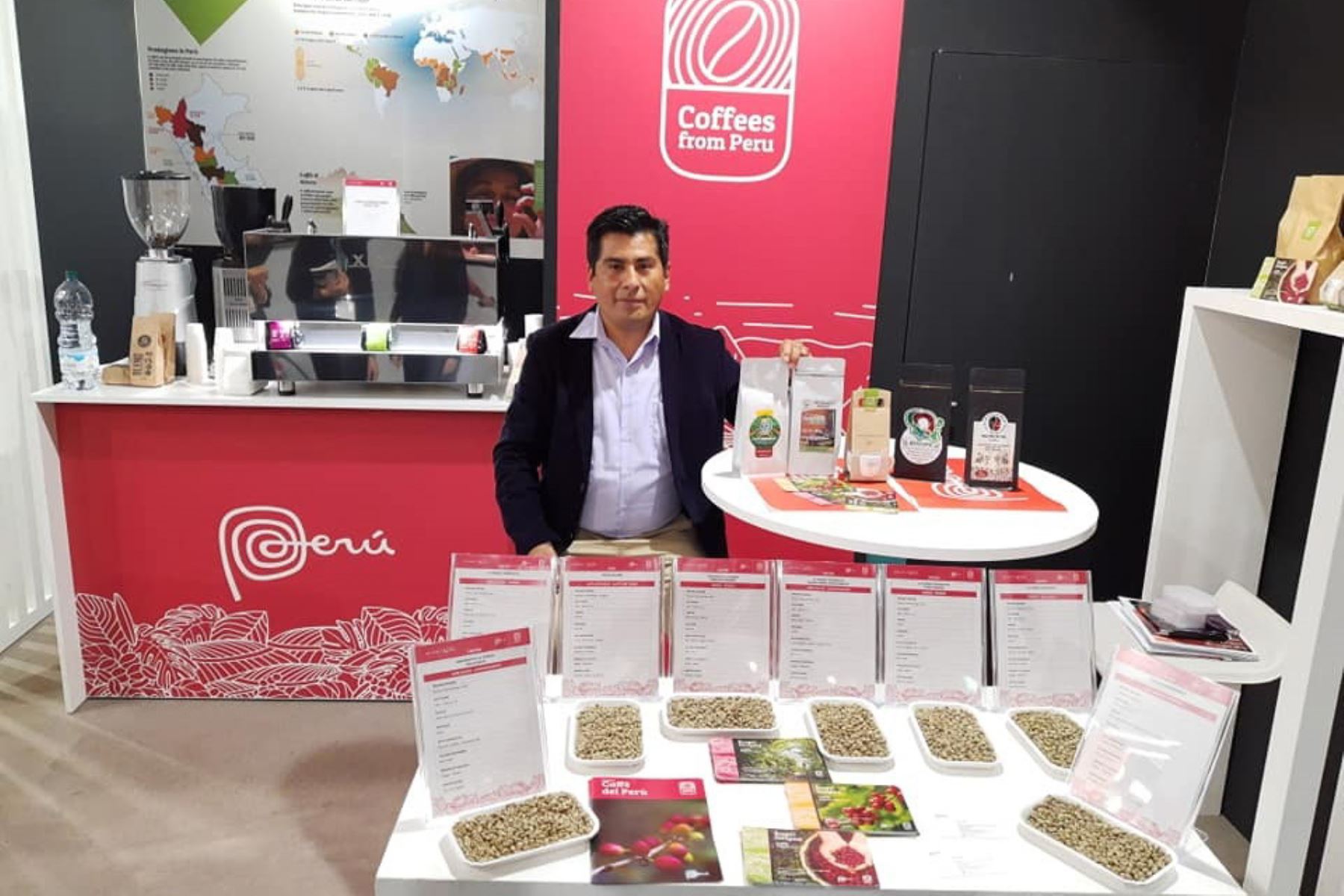 Quinto concurso mundial de café, que se desarrolló en Francia, reconoció la calidad del café de Perú, en especial al que se produce en Puno.