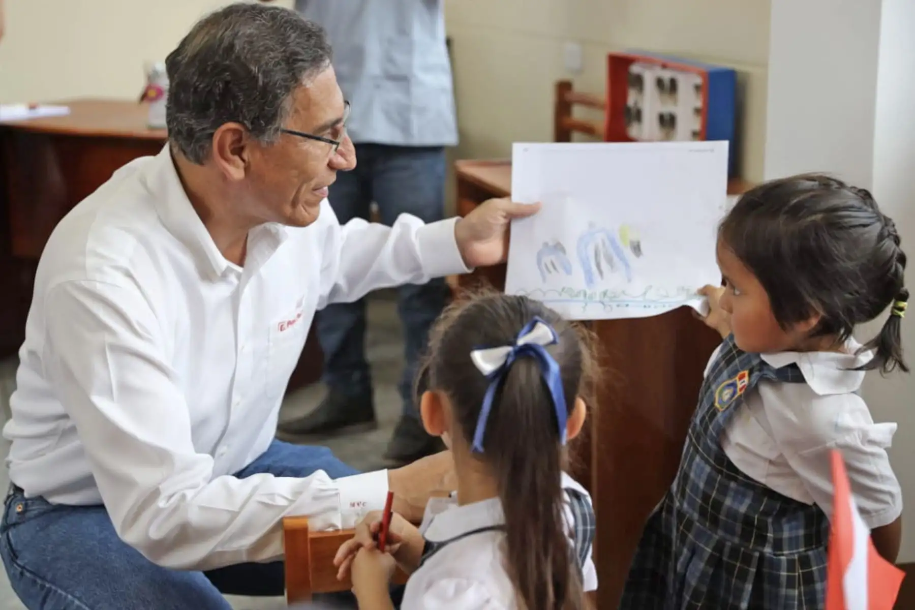 El presidente de la República, Martín Vizcarra, inaugura la Institución Educativa Inicial Nº 686 de la Comunidad Cana Edén, distrito de Río Tambo, provincia de Satipo. Foto. ANDINA/ Prensa Presidencia