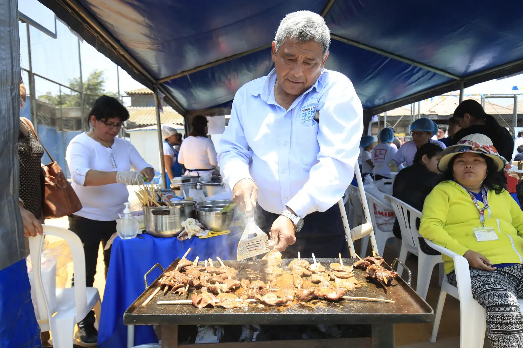 ESSALUD realizó por cuarto año consecutivo el IV Festival  Gastronómico Inclusivo Misturita 2019 en el distrito de La Victoria.      


Foto: Andina/Juan Carlos Guzmán Negrini