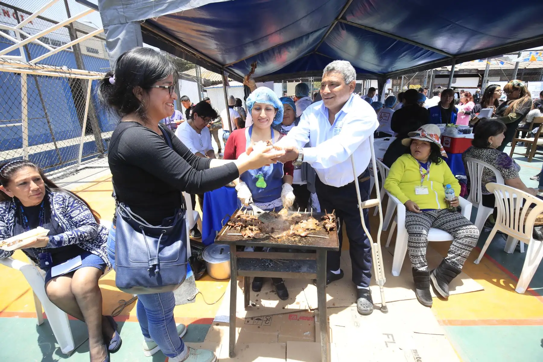 ESSALUD realizó por cuarto año consecutivo el IV Festival  Gastronómico Inclusivo Misturita 2019 en el distrito de La Victoria.      


Foto: Andina/Juan Carlos Guzmán Negrini