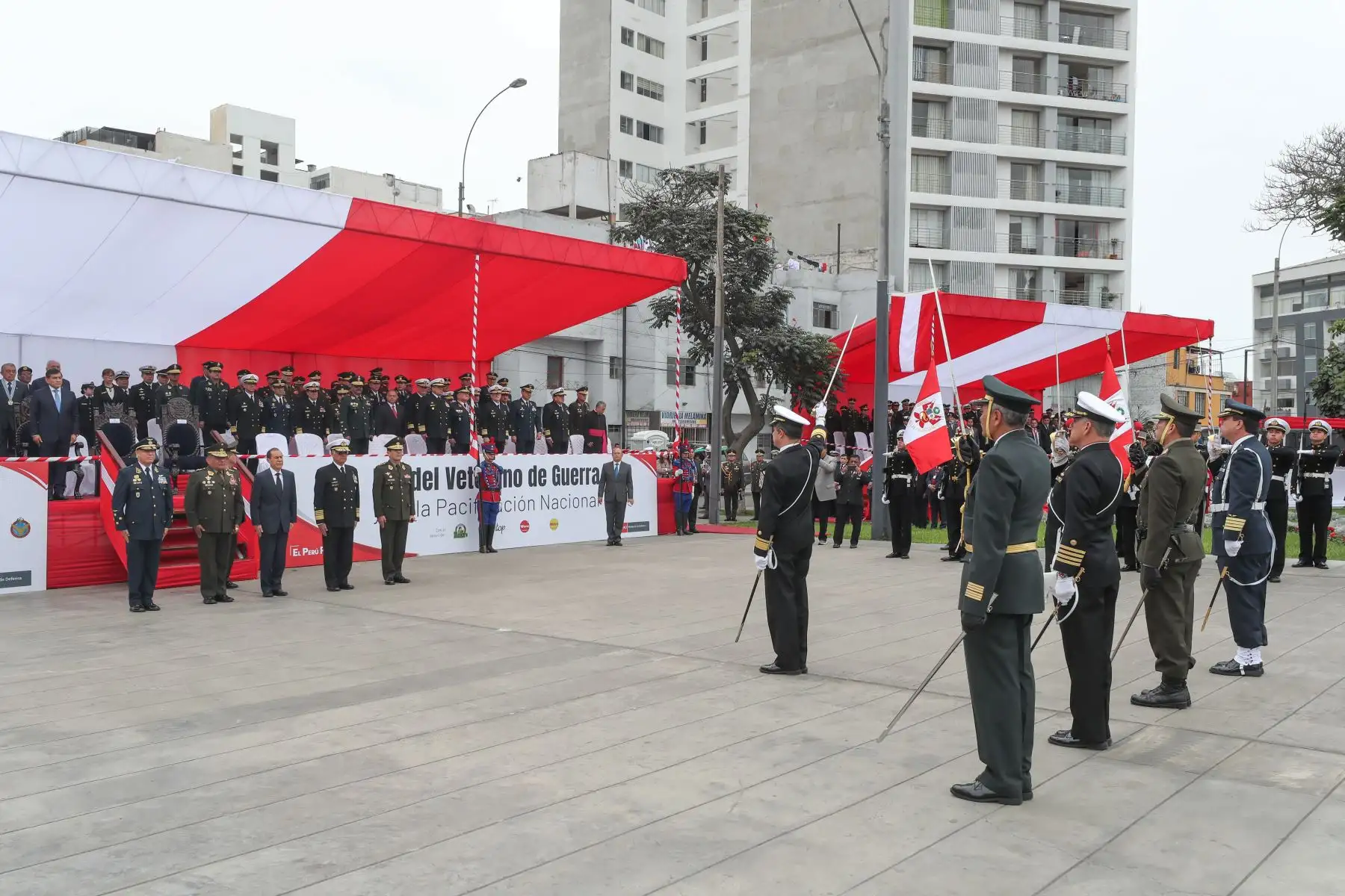 Ceremonia por el Día del Veterano de Guerra y de la Pacificación Nacional. Foto: ANDINA/Mindef