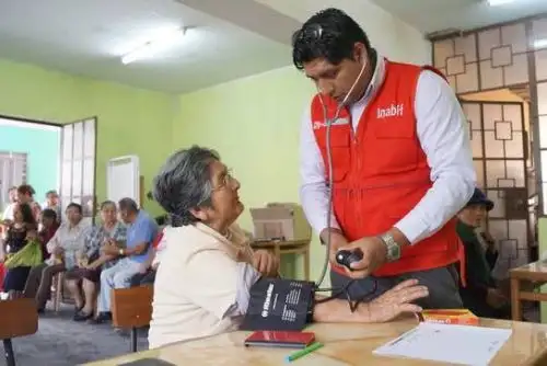 El Ministerio de la Mujer y Poblaciones Vulnerables (MIMP) fortalece la protección de los adultos mayores en centros de atención públicos y privados del país
