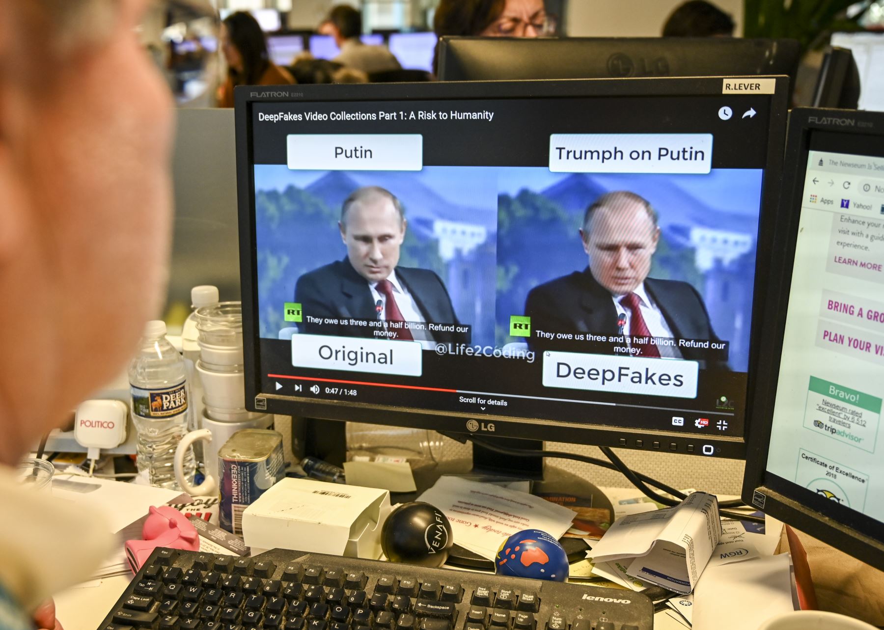 Los deepfakes son videos falsos realizados mediante IA para ejecutar diversas estafas, incluidos robos con criptomonedas y chantajes por falso material porno. Foto: AFP