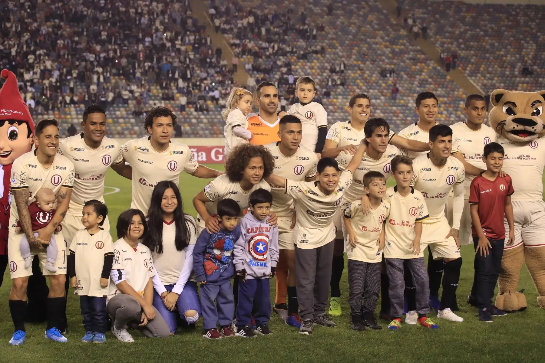 Universitario de Deportes se enfrenta al Deportivo Cantolao.

Foto: ANDINA/Juan Carlos Guzmán Negrini
