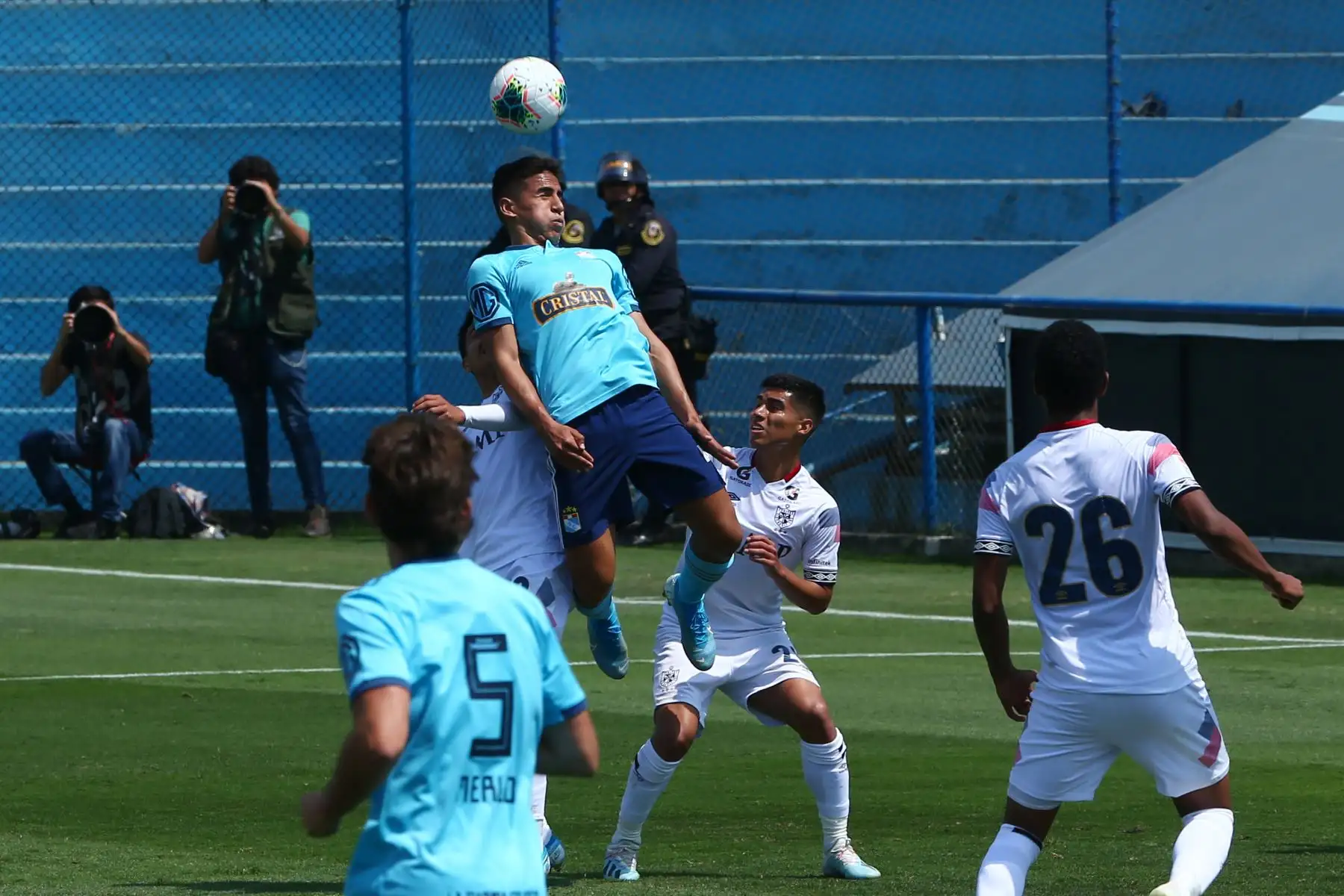 Cristal enfrenta a la Universidad San Martín por el Torneo Clausura.  Foto: ANDINA/Melina Mejía