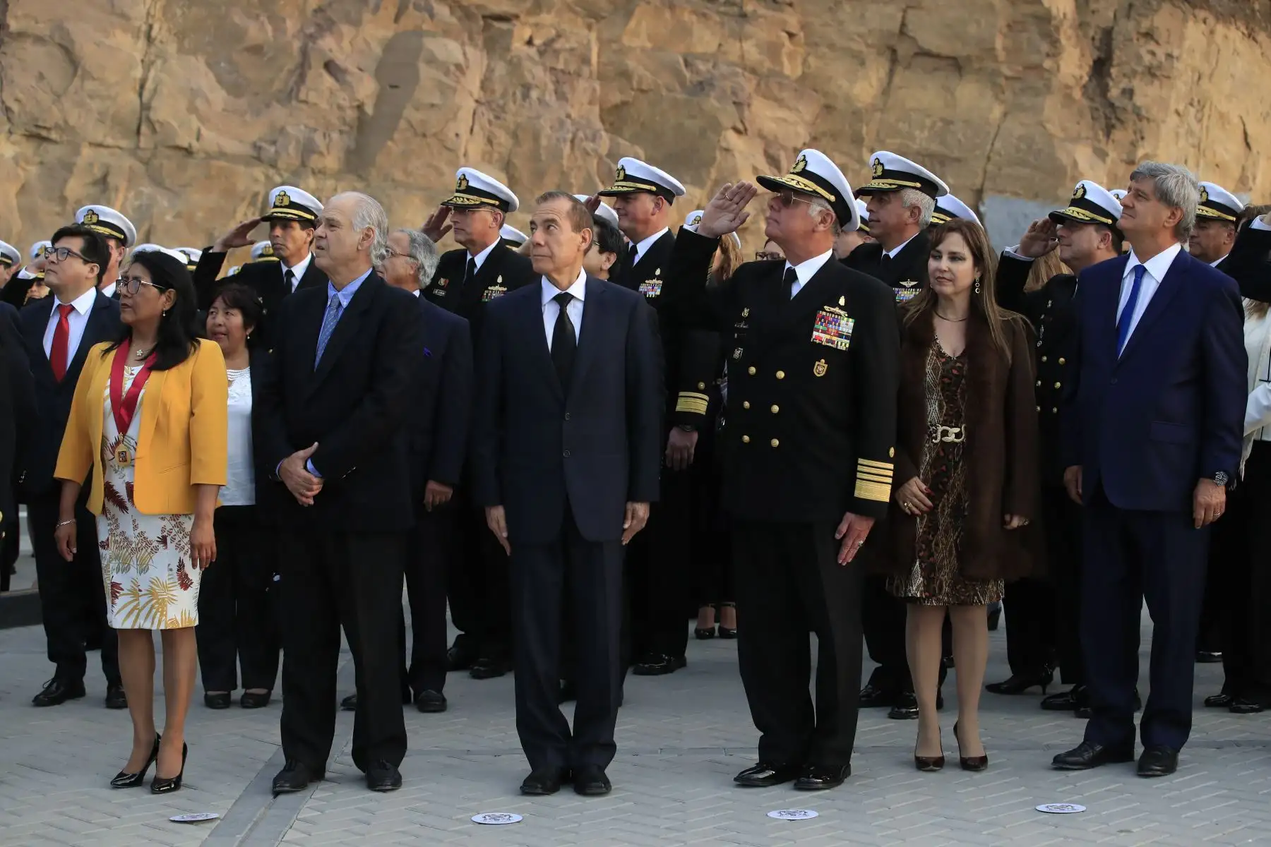 El ministro de Defensa Walter Martos inauguró el mirador “Gran Bahía de Lima” en Chorrillos.    


Foto: Andina/Juan Carlos Guzmán Negrini