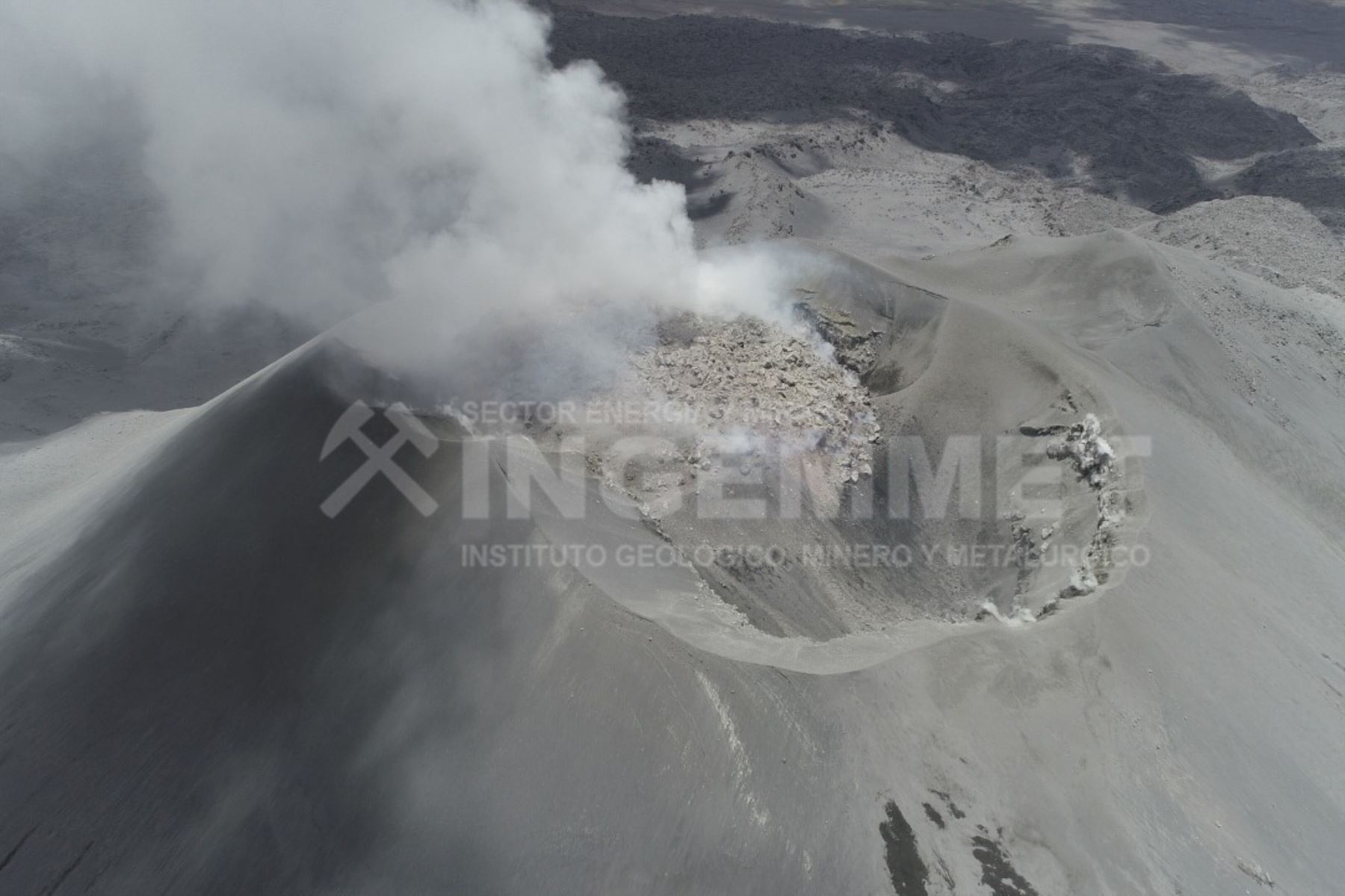Domo de lava en el volcán Sabancaya (Arequipa) habría empezado a emplazarse en febrero del 2017, informó el Ingemmet. Foto: Ingemmet