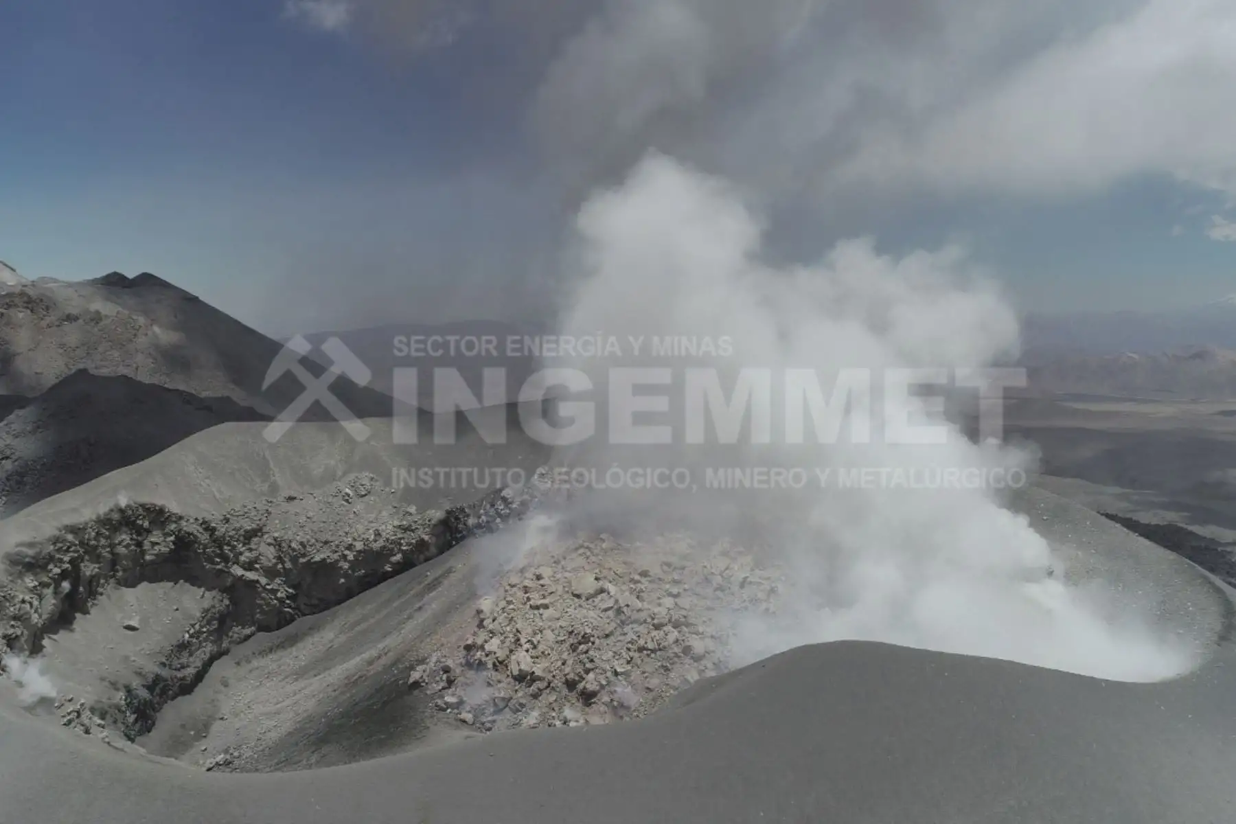 Domo de lava en el volcán Sabancaya (Arequipa) habría empezado a emplazarse en febrero del 2017, informó el Ingemmet. Foto: Ingemmet