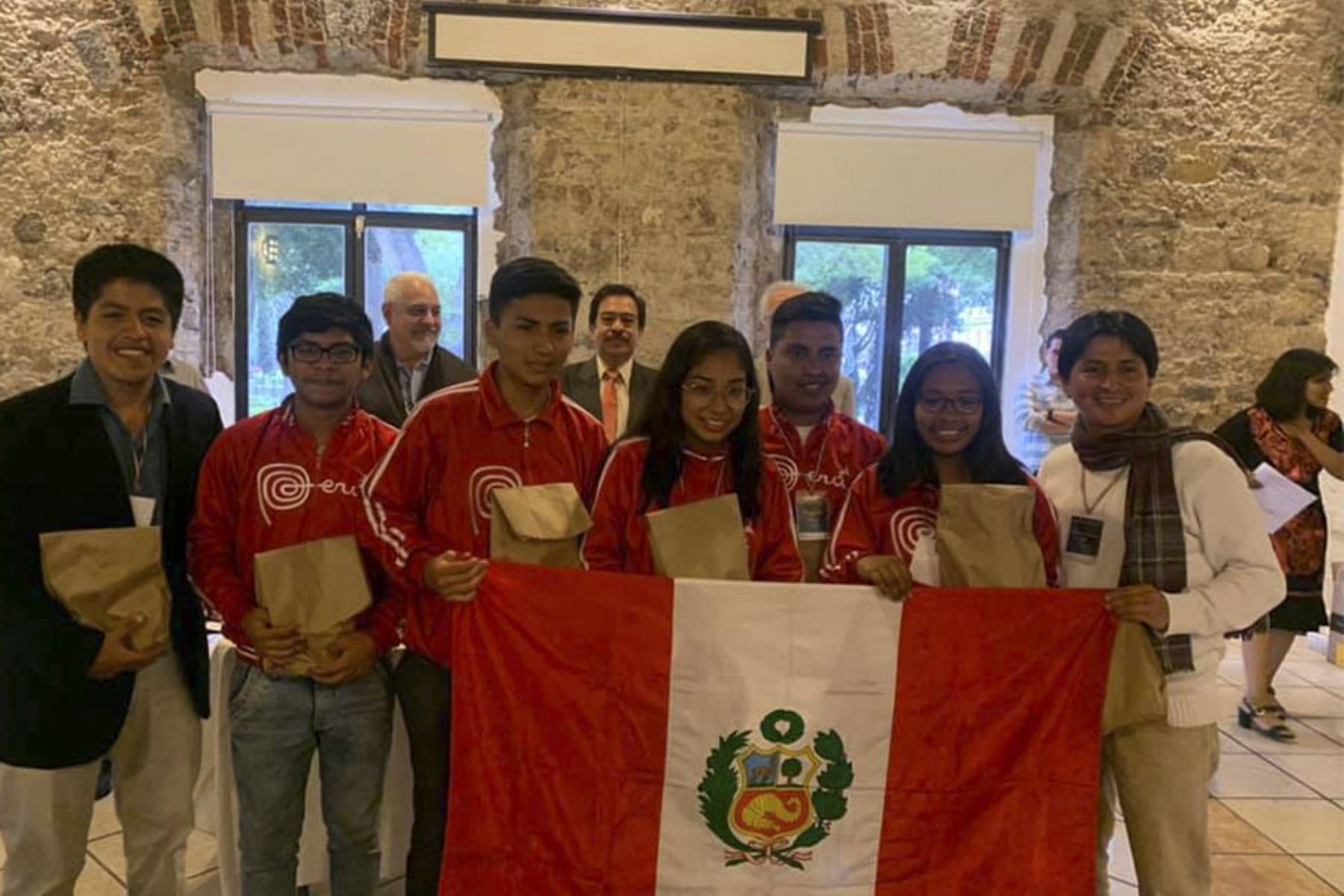 Cinco escolares de Villa María del Triunfo consiguieron una medalla de oro y dos de plata. Foto: XI Olimpiada Latinoamericana de Astronomía y Astronáutica 2019