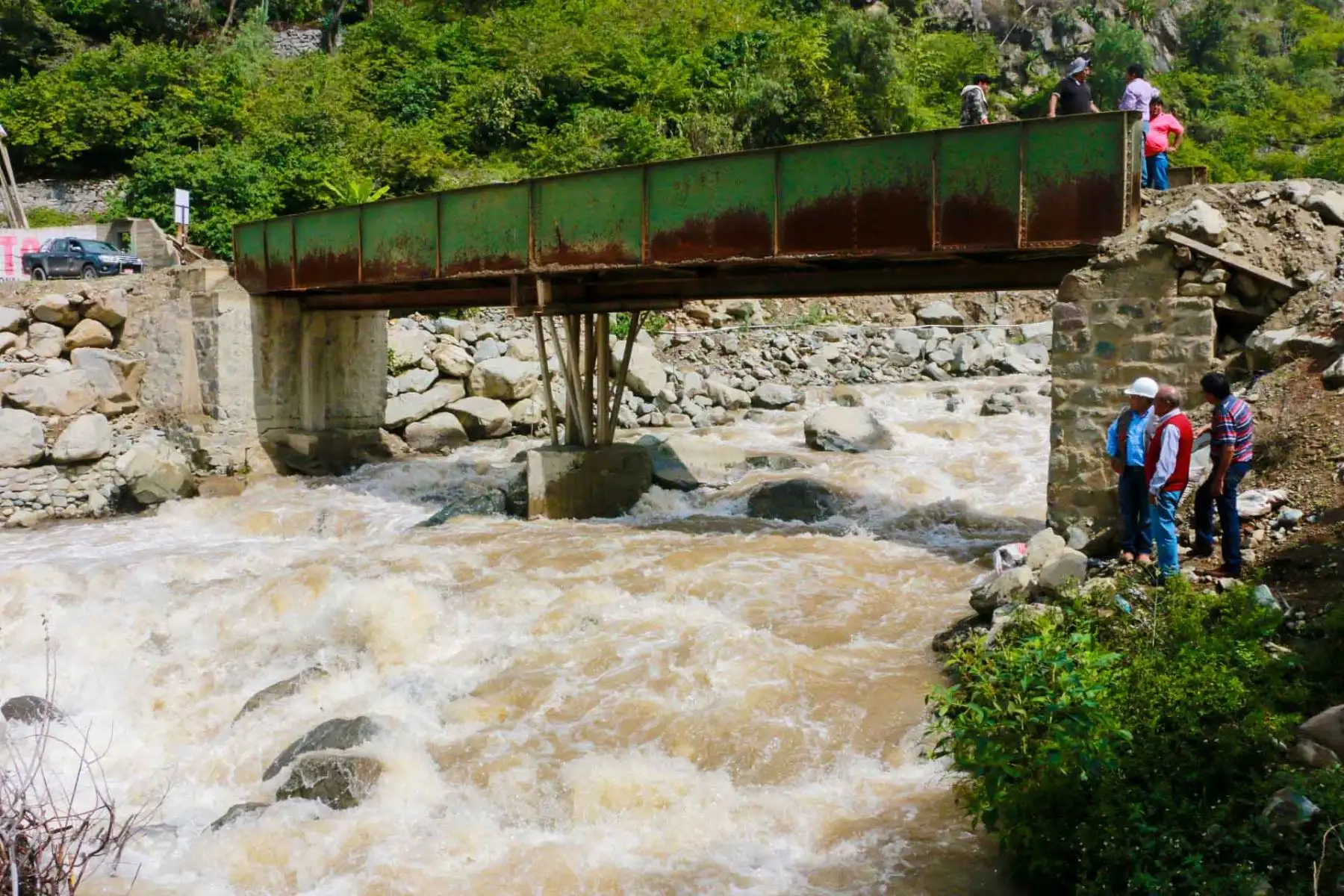 El Instituto Nacional de Defensa Civil (Indeci) recomienda medidas de preparación ante el aviso hidrológico N° 034 del Senamhi, que alerta sobre el incremento del caudal del río Cañete, debido a las continuas precipitaciones de moderada a fuerte intensidad ocurridas sobre su cuenca. ANDINA/Difusión