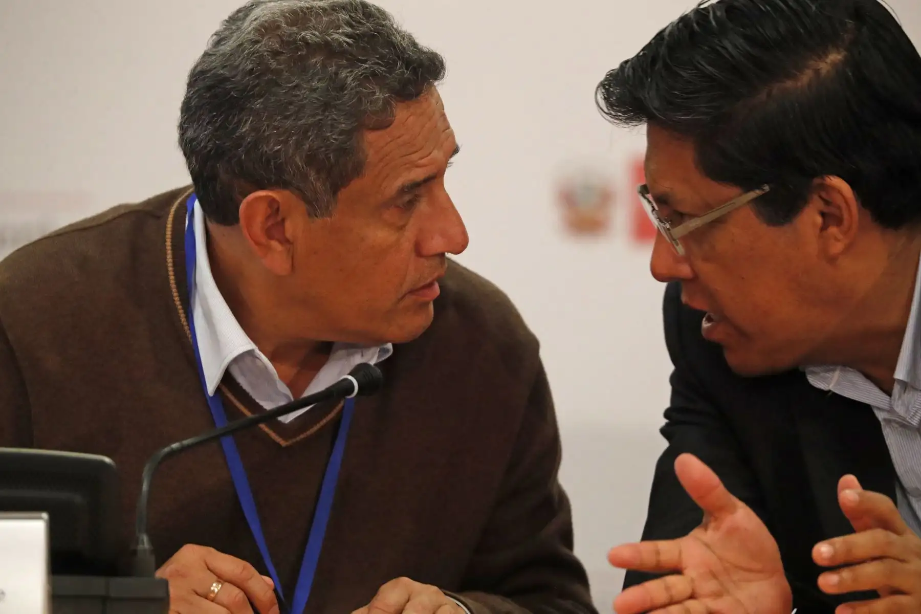 Mesías Guevara, Gobernador de Cajamarca y Presidente de la Asamblea Nacional de Gobiernos Regionales junto a jefe de Gabinete Vicente Zeballos en Reunión de revisión de metas ejecución presupuestal 2019 de Gobiernos Regionales. Foto: ANDINA/Carlos Lezama