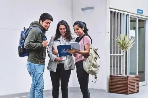 EsSalud realizará este domingo examen de selección para otorgar 90 becas de estudios. Foto: ANDINA/Difusión.