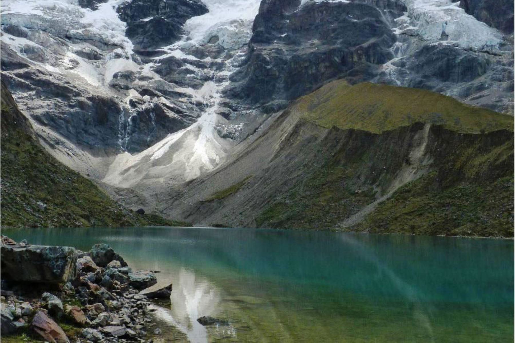 La laguna de Humantay, ubicada en la provincia cusqueña de Anta y que forma parte de la cordillera de Vilcabamba, está próxima convertirse en el tercer destino turístico más visitado por turistas nacionales y extranjeros, después de Machu Picchu y la montaña de Vinicunca