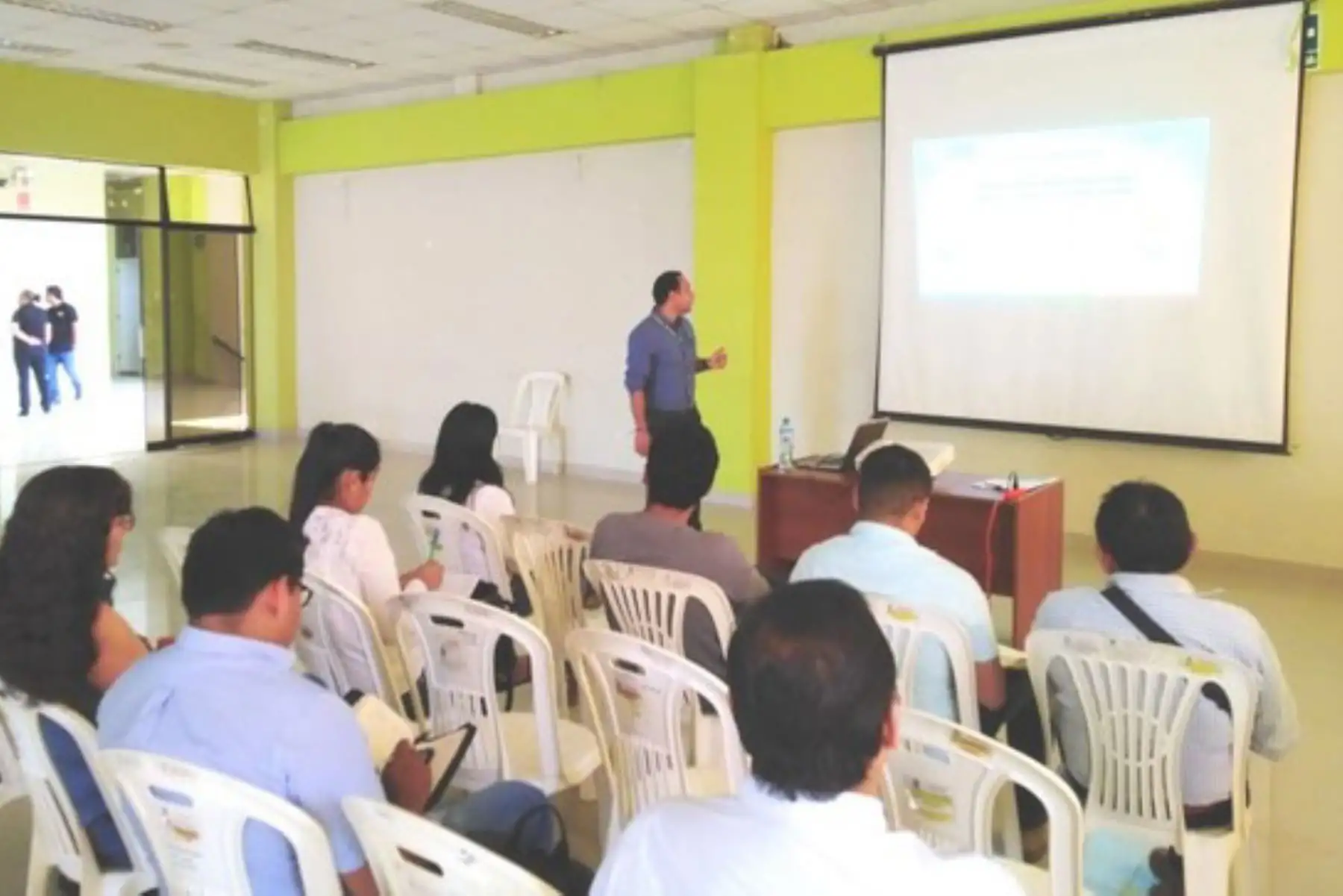 Ministerio del Ambiente capacita a municipios para elaborar plan de gestión de residuos sólidos