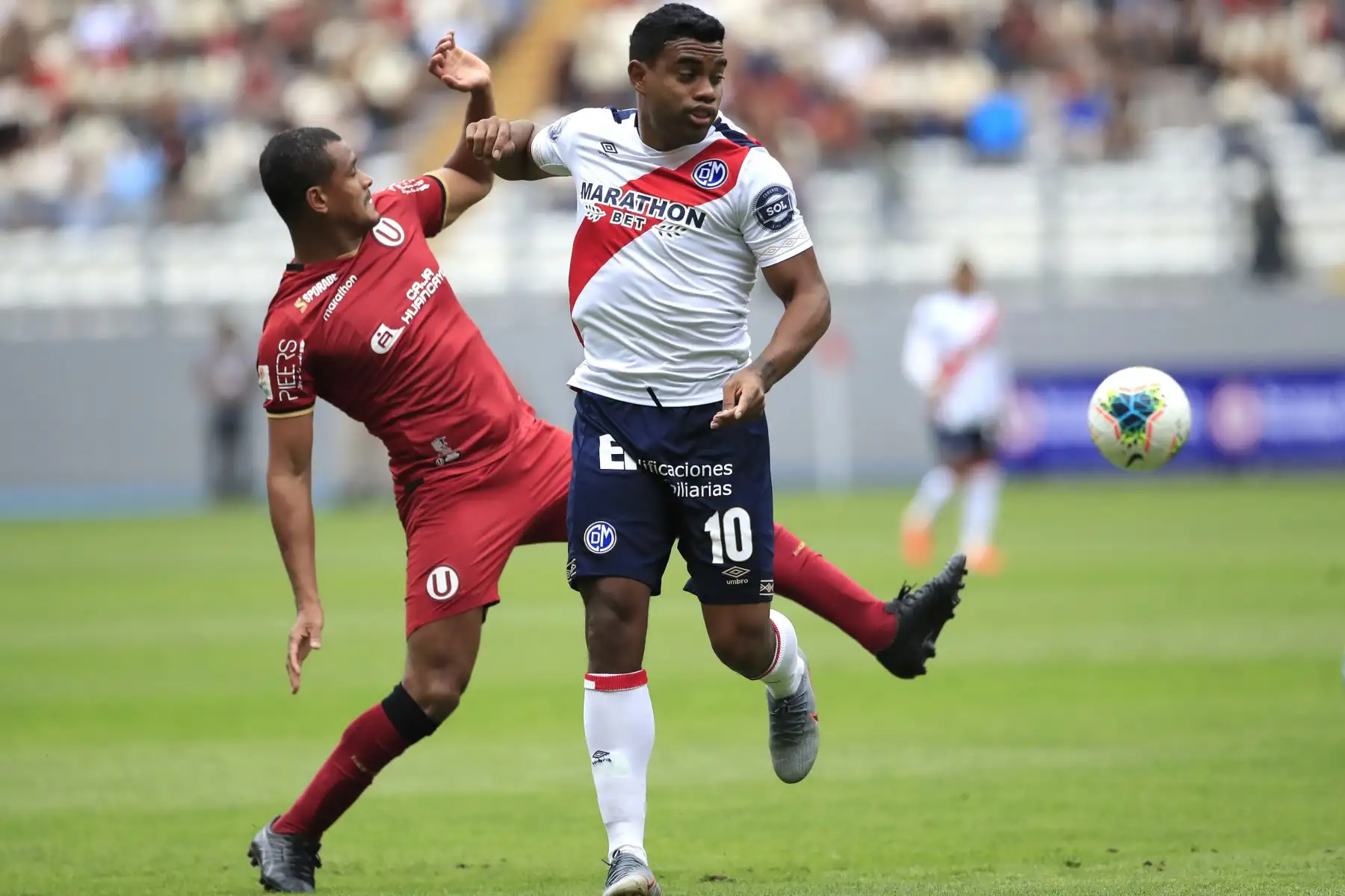 Deportivo Municipal vs Universitario de Deportes jugado en el Estadio Nacional.       


Foto: Andina/Juan Carlos Guzmán Negrini