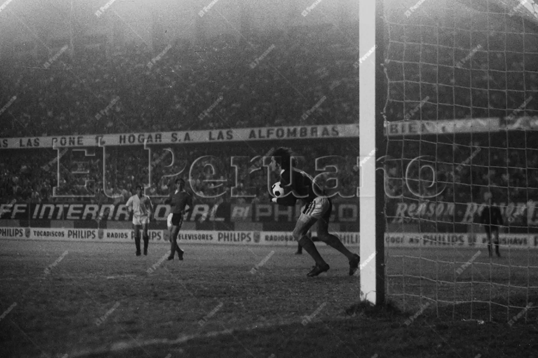 Lima 17 de mayo 1972 / Universitario de Deportes igualó sin goles con Independiente de Avellaneda en la primera final de la Copa Libertadores en el Estadio Nacional. 
Foto: Archivo Histórico de El Peruano