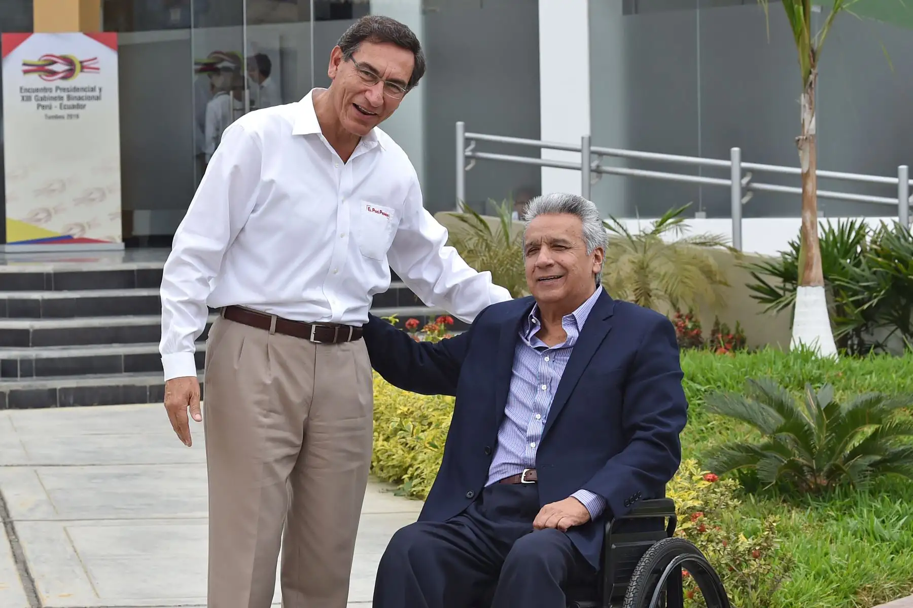 Martín Vizcarra y Lenín Moreno inician Encuentro Presidencial en Tumbes. Foto: AFP