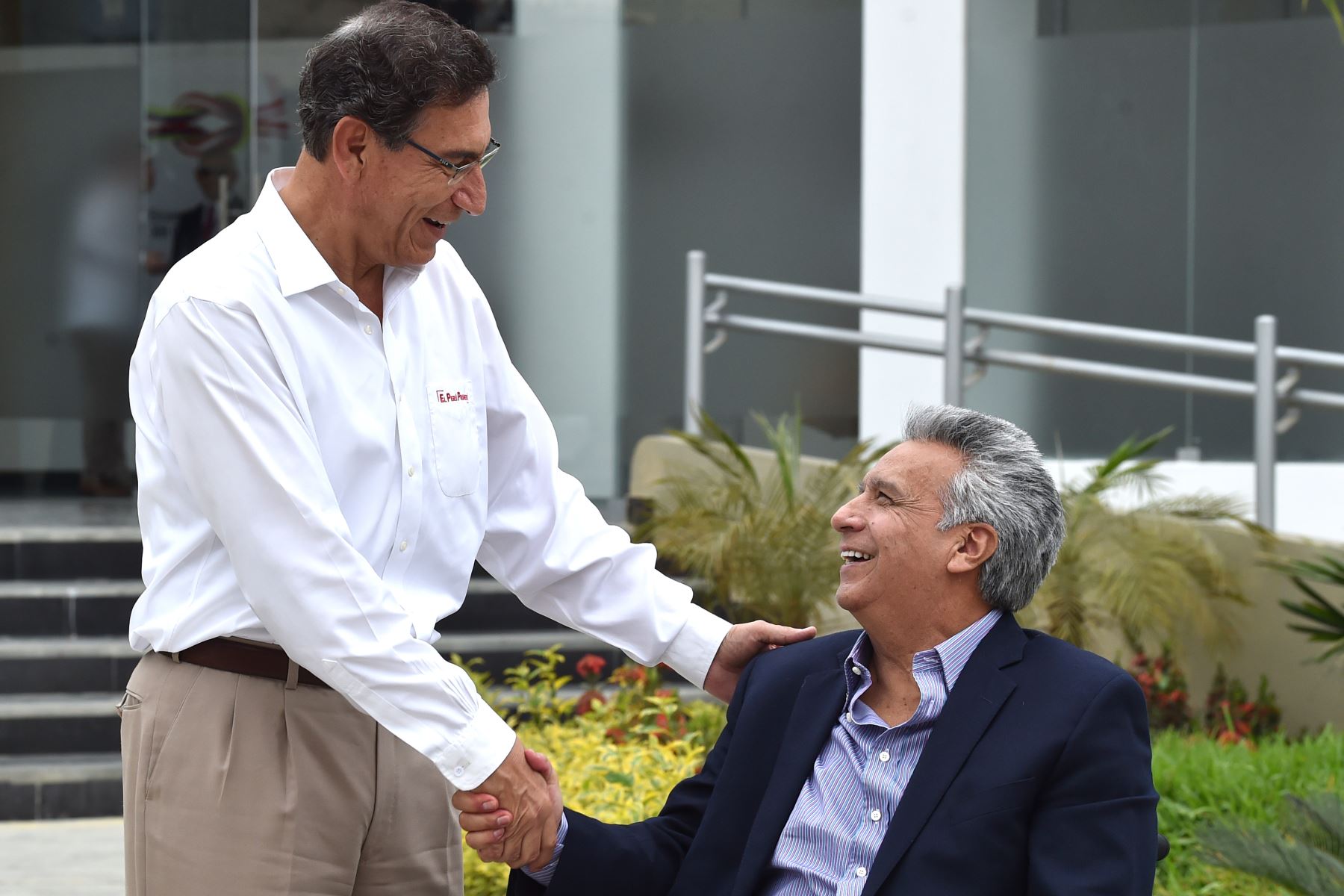 Martín Vizcarra y Lenín Moreno inician Encuentro Presidencial en Tumbes. Foto: AFP