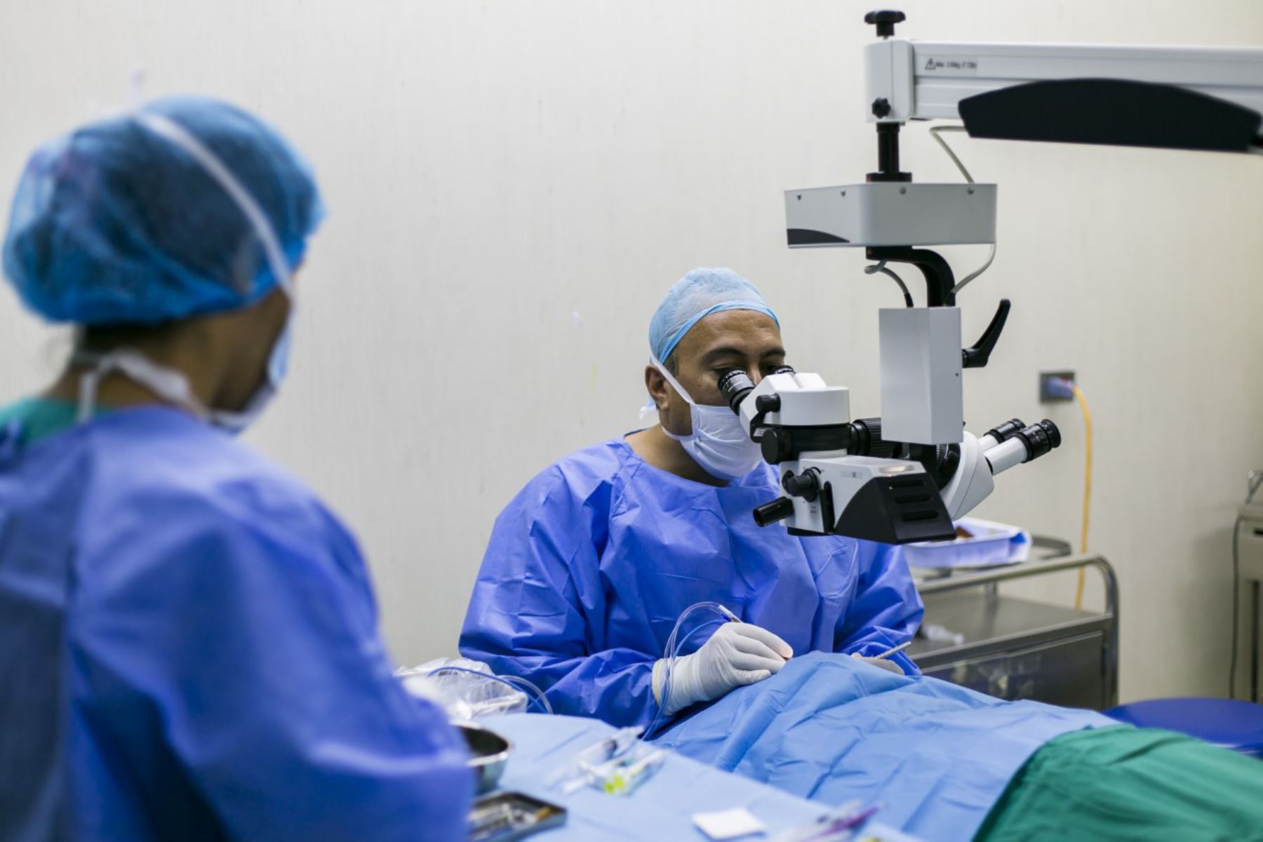 Tacna: mejoran la visión de asegurados de EsSalud con cirugías oftalmológicas