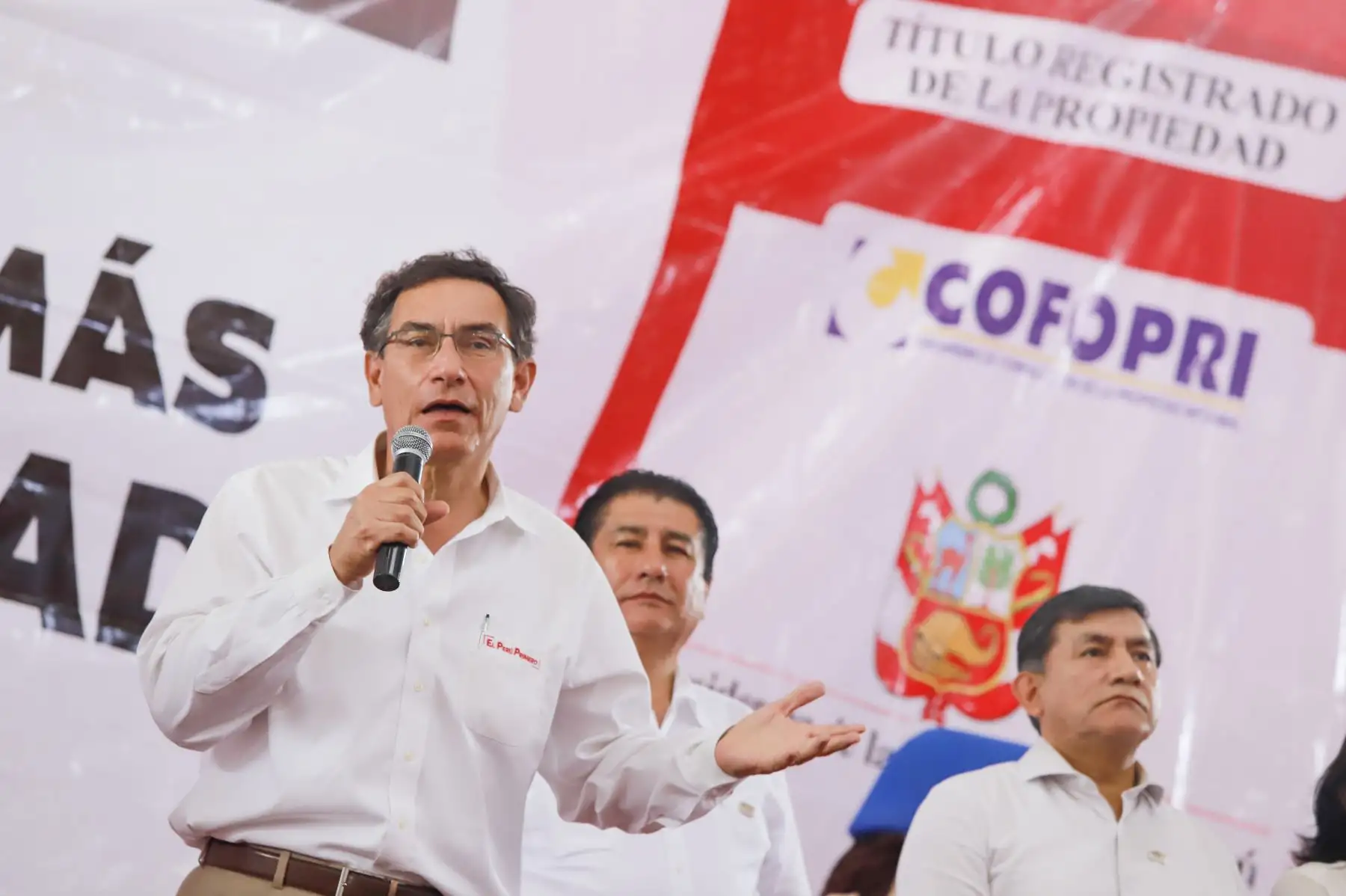 Jefe del Estado, Martín Vizcarra, lidera ceremonia de entrega de títulos de propiedad en la región Tumbes. Foto: ANDINA/Prensa Presidencia