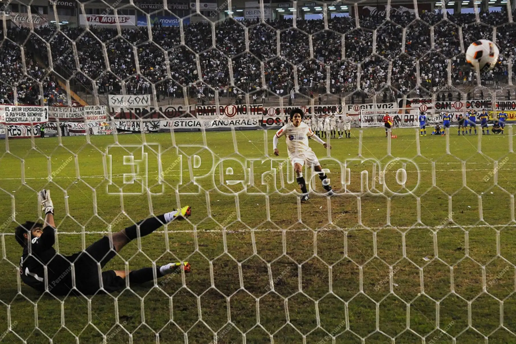 Lima - 26 junio 2011 / Universitario de Deportes se consagró campeón de la primera edición de la Copa Libertadores de América sub 20 al vencer en el Estadio Monumental a  Boca Juniors de Argentina en tanda de penales. Foto: Aandina / Oscar Durand