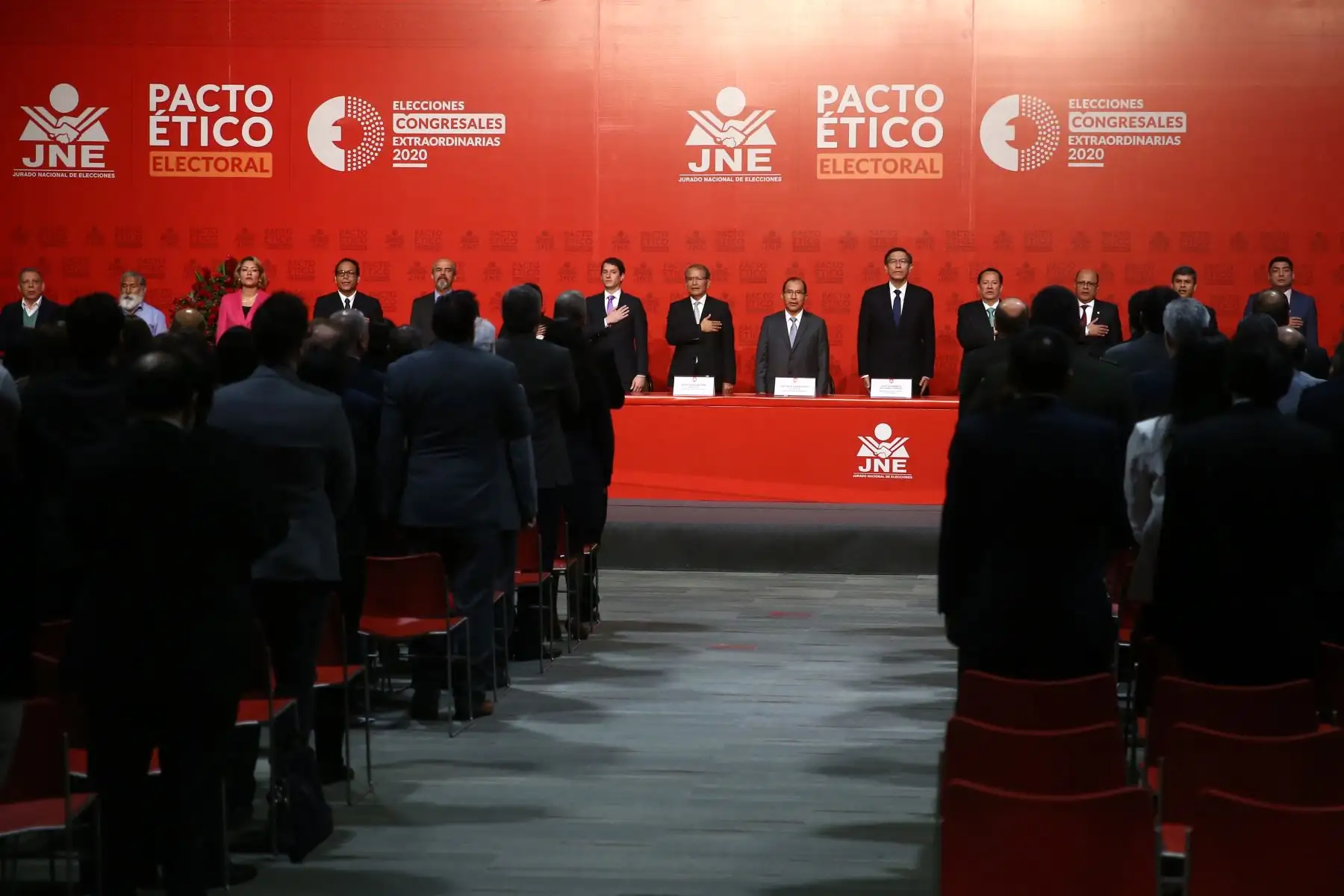 Presidente de la República Martín Vizcarra participa en firma del Pacto Ético Electoral. Foto: ANDINA/Vidal Tarqui