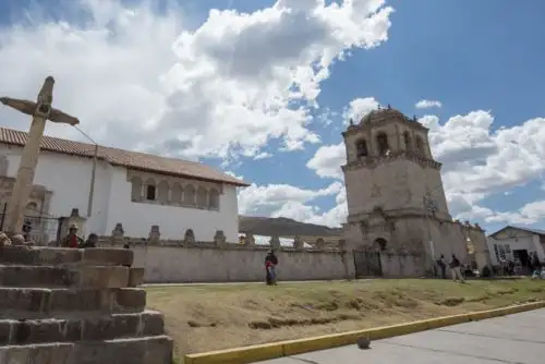 La Dirección Desconcentrada de Cultura de Cusco entregó a las autoridades locales y eclesiásticas de la provincia de Espinar la obra de restauración y puesta en valor del templo colonial San Juan Bautista ubicado en el distrito de Coporaque.