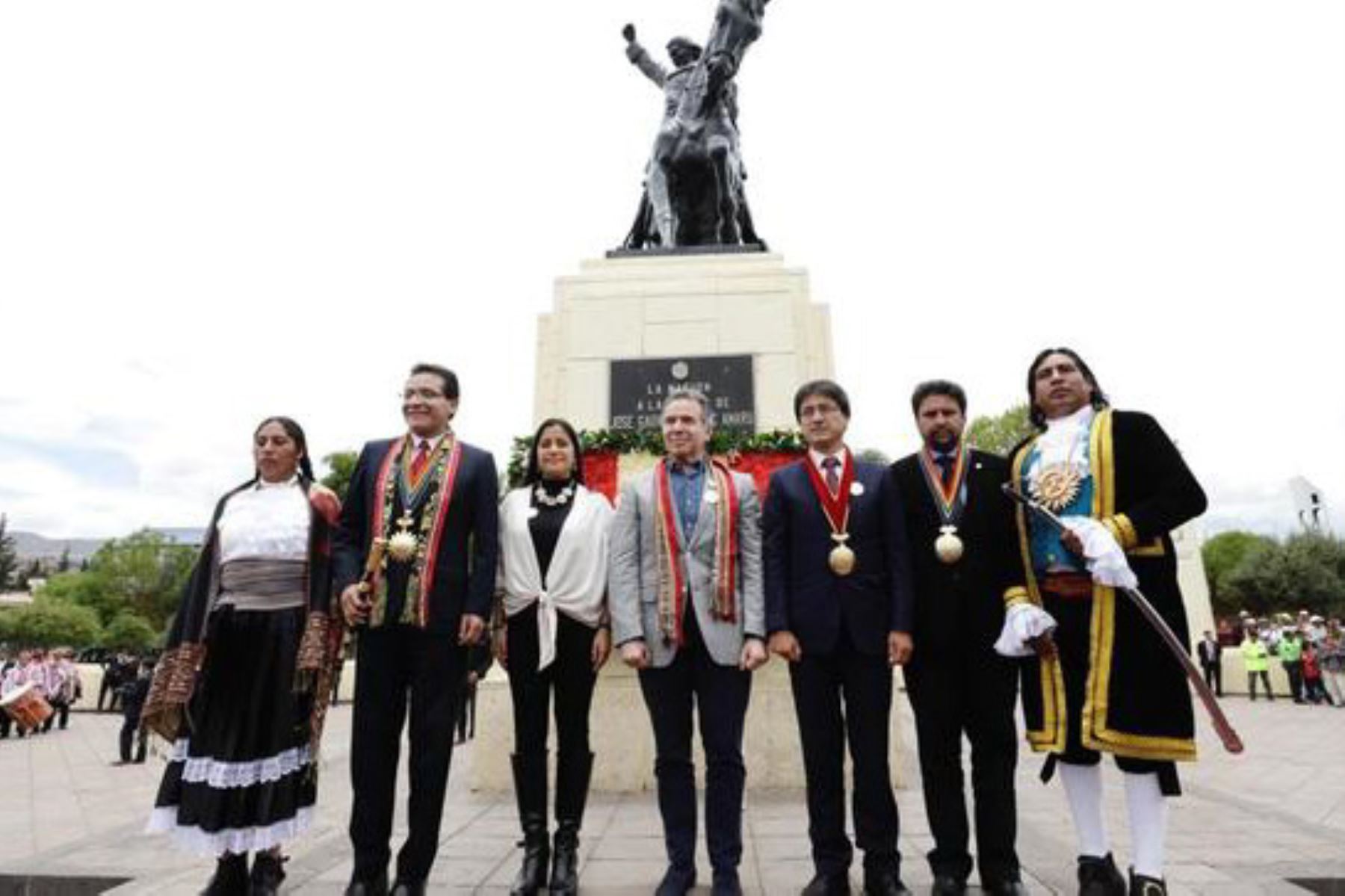 El ministro de Cultura, Francesco Petrozzi, participó en Cusco en la ceremonia de conmemoración por los 239 años de la rebelión de Túpac Amaru II y Micaela Bastidas.