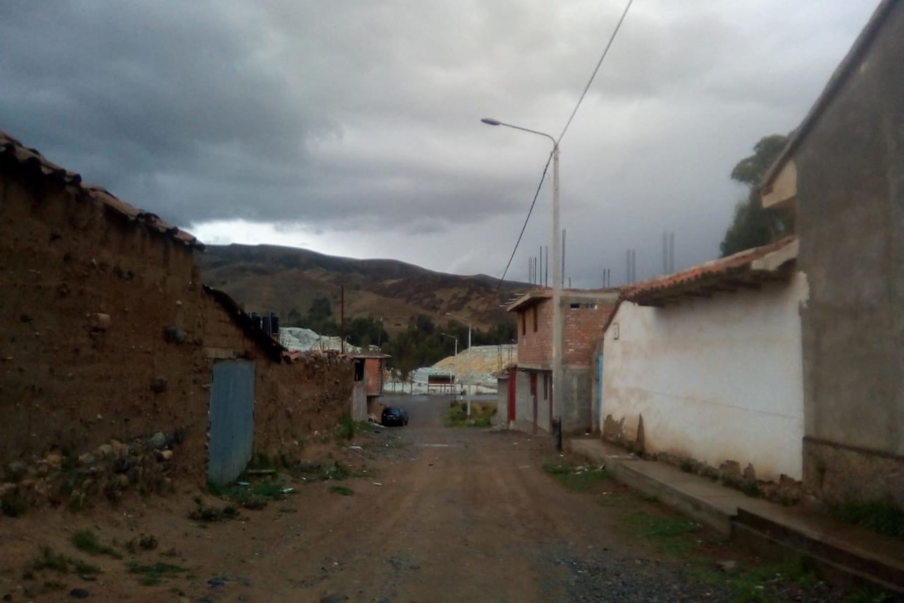 Dos viviendas de material rústico del barrio El Milagro, en la provincia ancashina de Recuay, fueron afectadas por lluvias intensas.