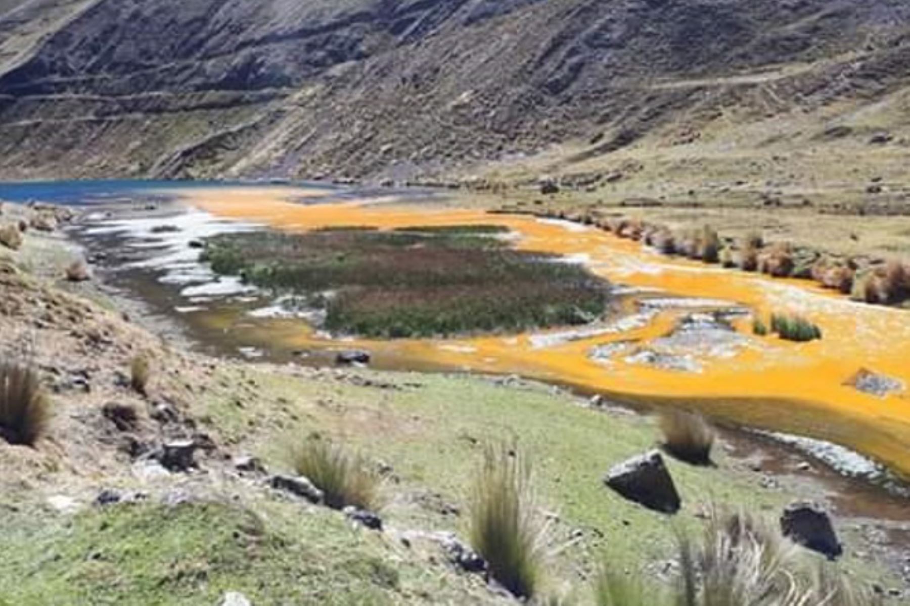 Rampas de empresa minera en Pallasca (Áncash) colapsaron y podría ocasionar contaminación ambiental.