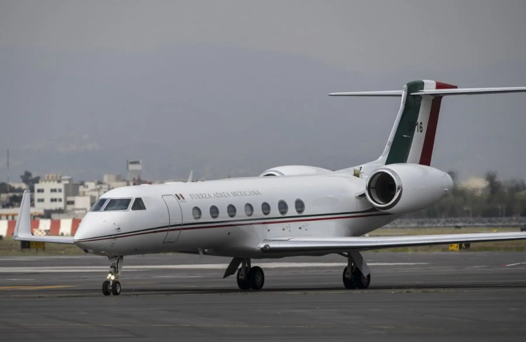 Evo Morales llega a México tras recibir asilo político. Foto: AFP