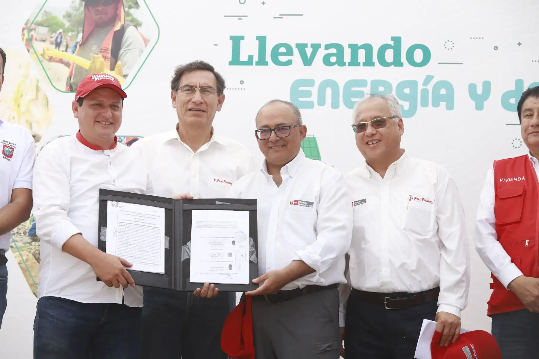 Presidente Martín Vizcarra participa en el inicio de la construcción de la planta de tratamiento de aguas residuales en la ciudad de Sullana.
Foto: ANDINA/Prensa Presidencia