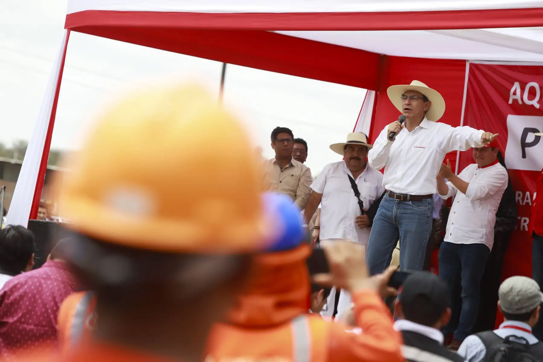 Presidente Martín Vizcarra participa en el inicio de la construcción de la planta de tratamiento de aguas residuales en la ciudad de Sullana.
Foto: ANDINA/Prensa Presidencia