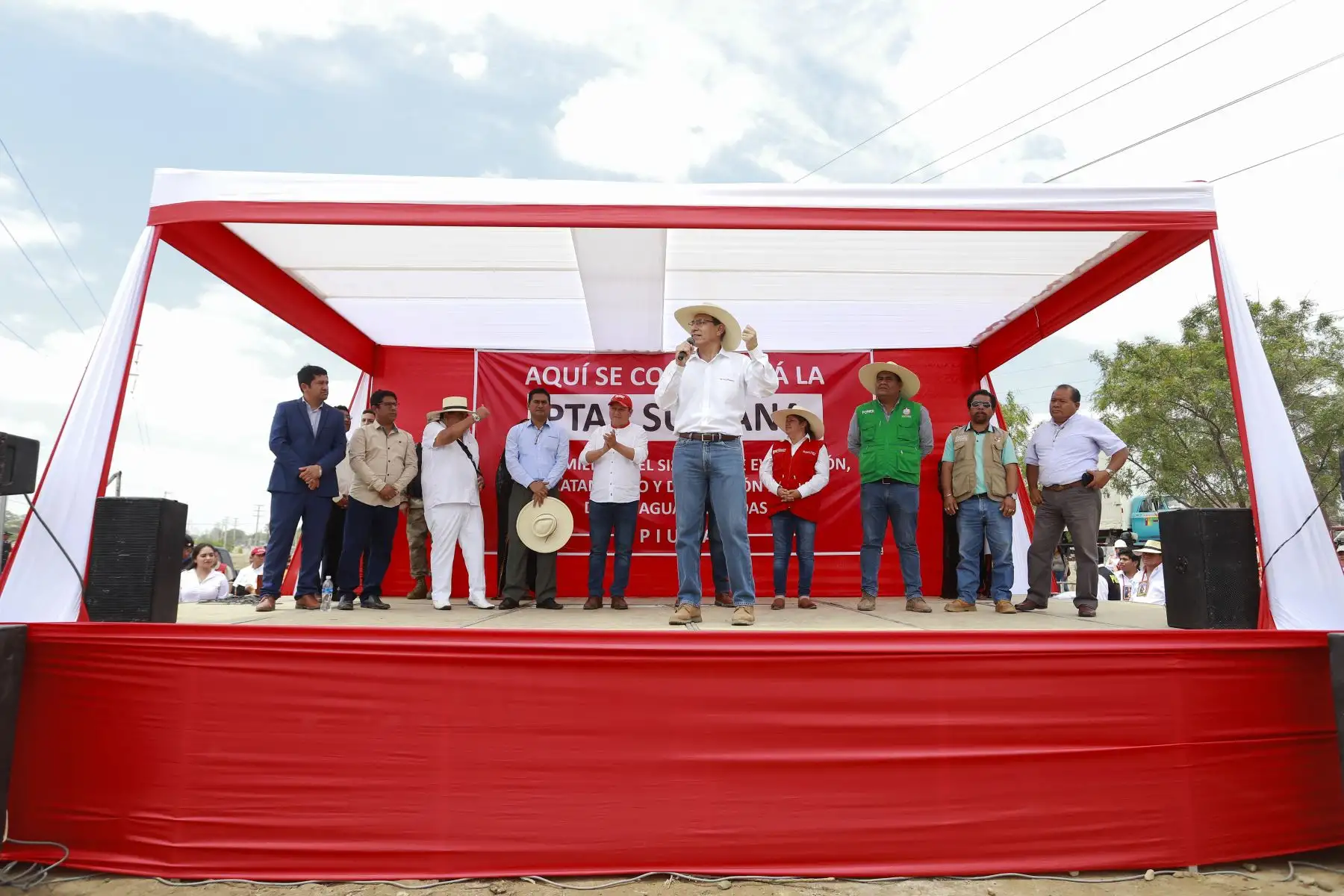 Presidente Martín Vizcarra participa en el inicio de la construcción de la planta de tratamiento de aguas residuales en la ciudad de Sullana.
Foto: ANDINA/Prensa Presidencia