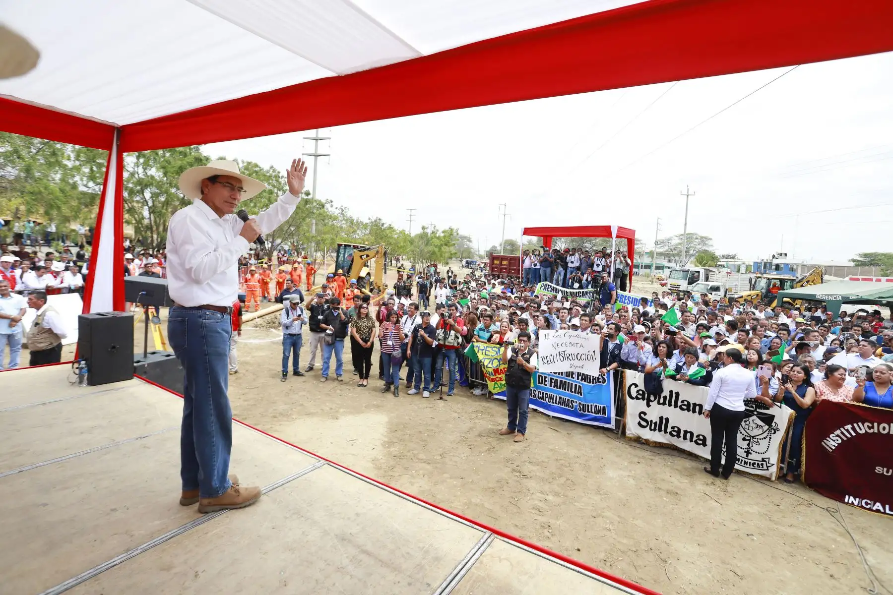 Presidente Martín Vizcarra participa en el inicio de la construcción de la planta de tratamiento de aguas residuales en la ciudad de Sullana.
Foto: ANDINA/Prensa Presidencia