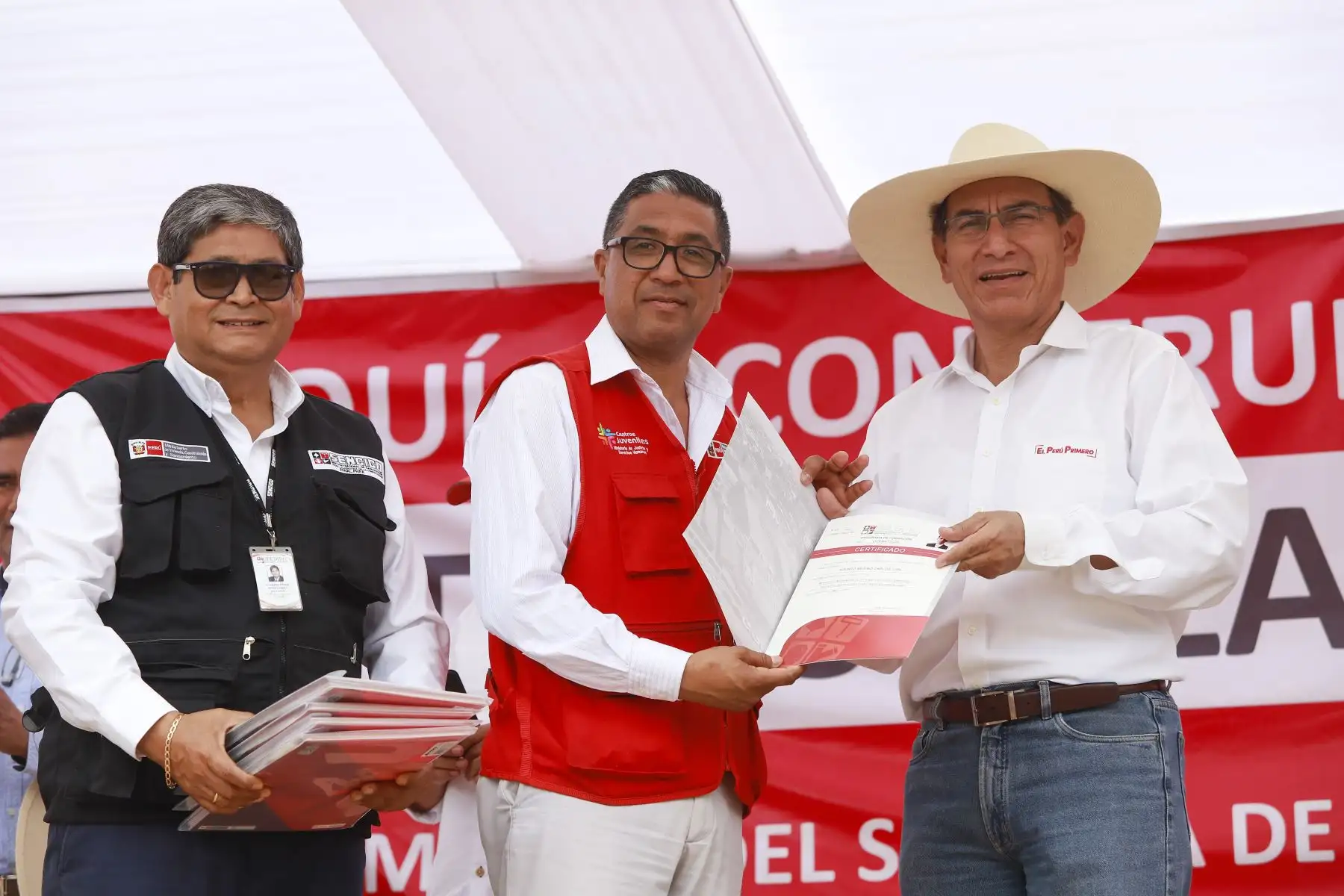 Presidente Martín Vizcarra participa en el inicio de la construcción de la planta de tratamiento de aguas residuales en la ciudad de Sullana.
Foto: ANDINA/Prensa Presidencia