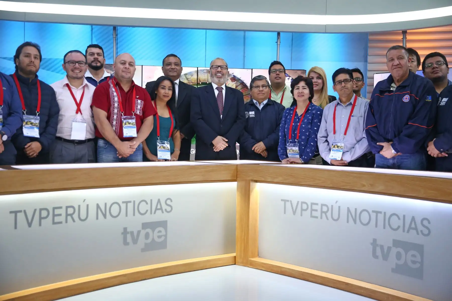 Veinticinco profesionales de 8 países del centro y sur de América visitaron las instalaciones de TV Perú, en el marco del “Curso Internacional de Televisión Digital Terrestre (TDT) y su Aplicación a nivel de Sistemas de Alerta de Emergencia por Radiodifusión (EWBS) para Desastres”.Foto: ANDINA/Vidal Tarqui