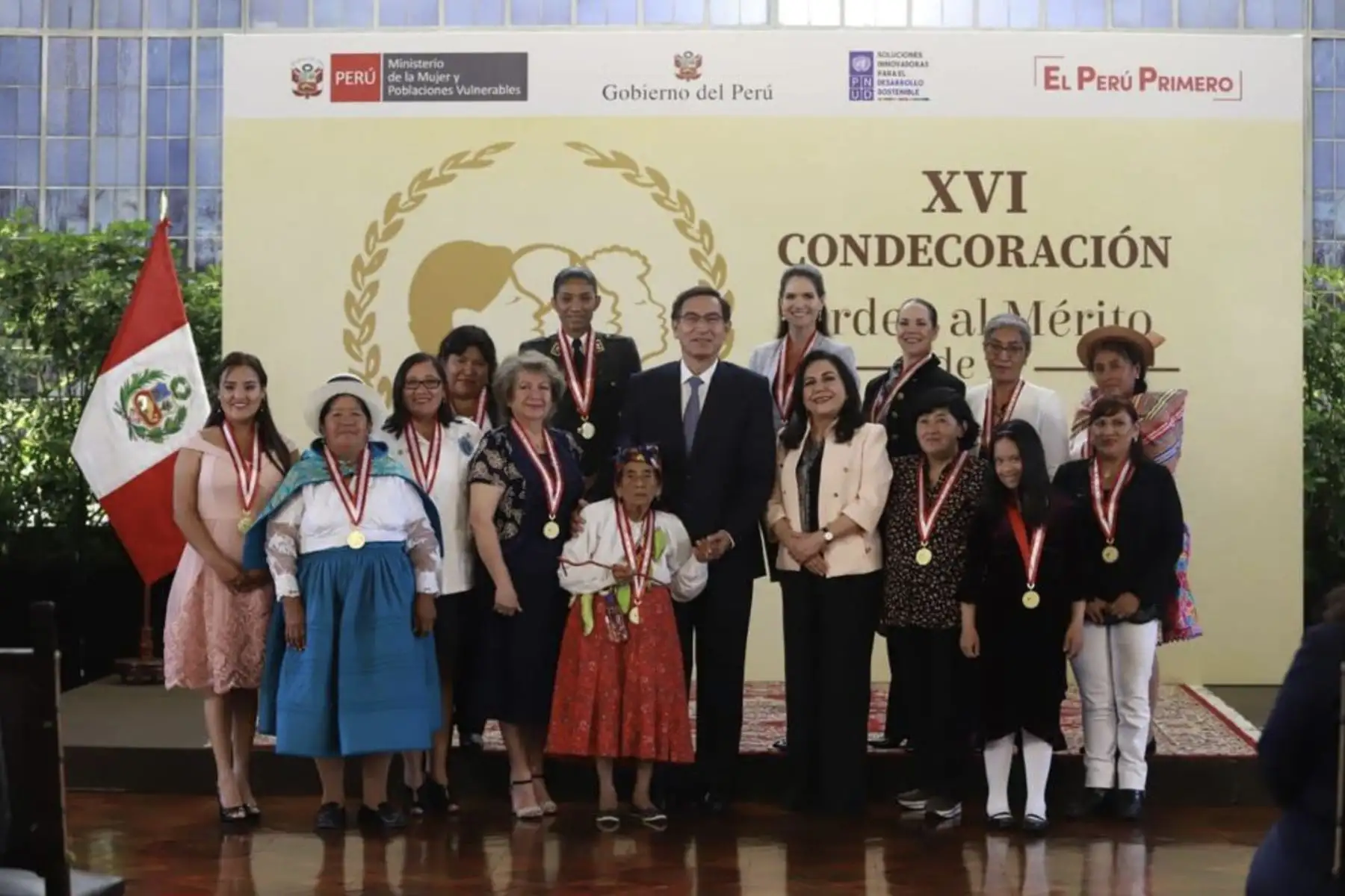 Presidente Vizcarra otorga condecoración a mujeres destacadas de 2019. Foto: ANDINA/ Prensa Presidencia
